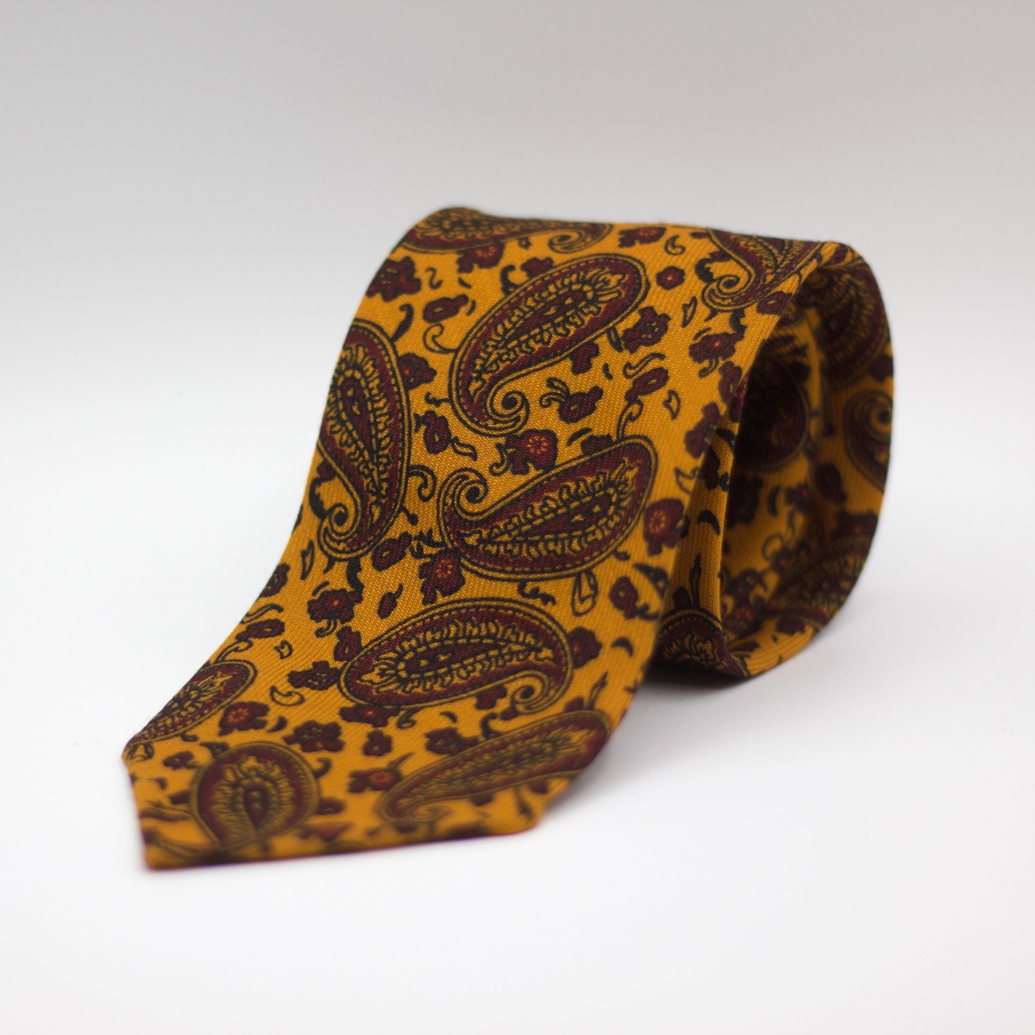 Cruciani & Bella 100%  Printed Wool  Unlined Hand rolled blades Antique Yellow,  Red Paisley Motif Tie Handmade in Italy 8 cm x 150 cm