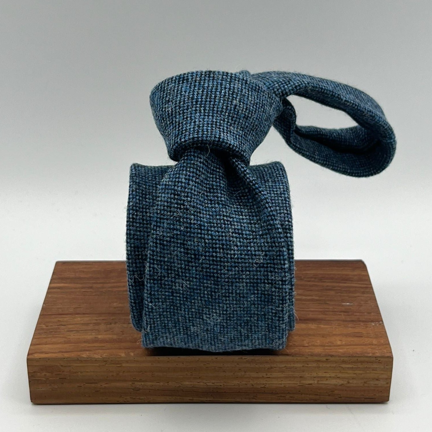 Drake's for Cruciani & Bella 100% Wool Unlined Light Blue Melange Tie Handmade in England 8 cm x 148 cm #0078