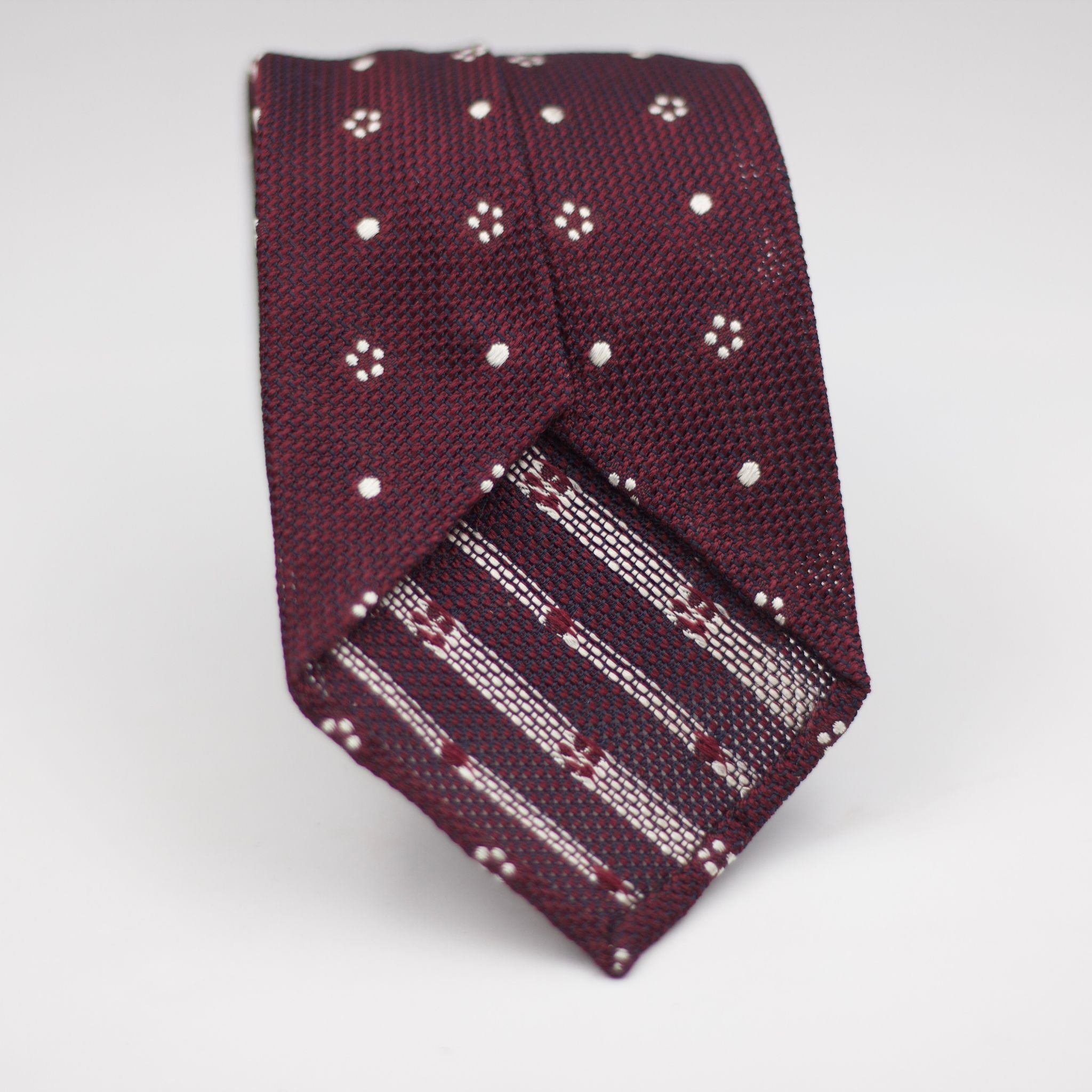 Cruciani & Bella 100% Silk Garza Fina Woven in Italy Unlined Hand rolled blades Burgundy and White Motif Handmade in Italy 8 cm x 150 cm