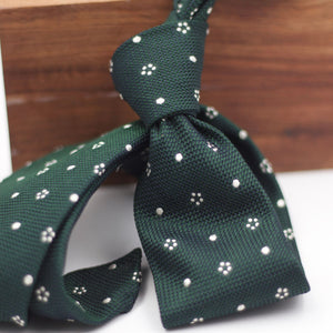 Cruciani & Bella 100% Silk Garza Fina Woven in Italy Unlined Hand rolled blades Forrest Green and White Motif  Handmade in Italy 8 cm x 150 cm