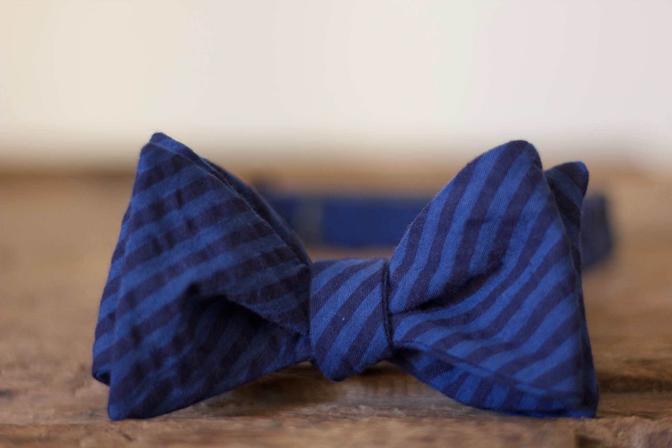 Noodles - Bow Ties - Japanese Cotton - Navy blue and indigo stripes seersucker