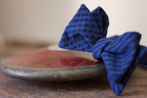 Noodles - Bow Ties - Japanese Cotton - Navy blue and indigo stripes seersucker
