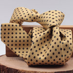 Yellow, burgundy and white daises motif tie