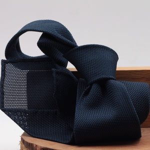 100% Grenadine garza fina silk Unlined Hand rolled blades Blu Navy Handmade in Rome, Italy 8 cm x 150 cm