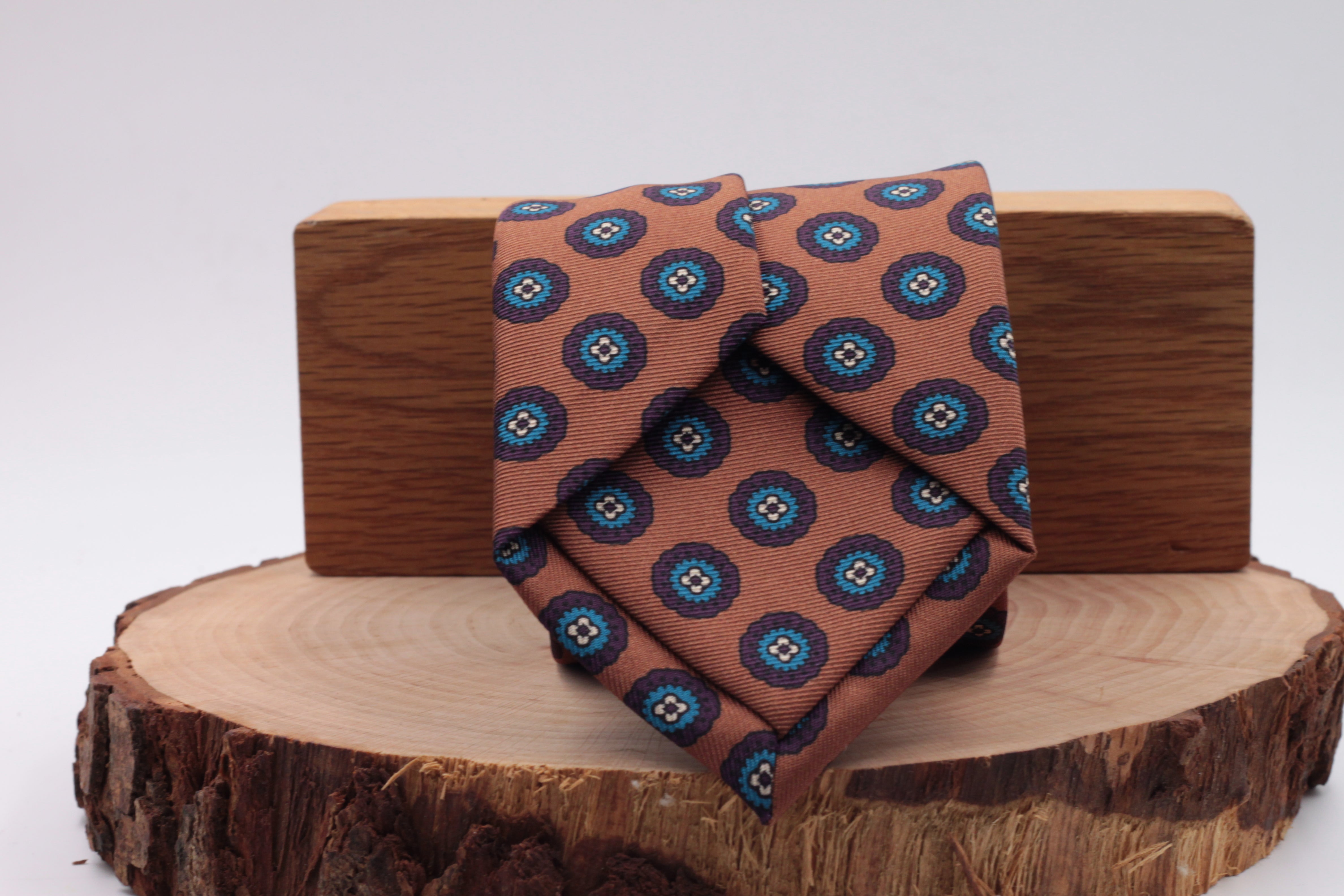 Hazel, burgundy and turquoise medallions tie