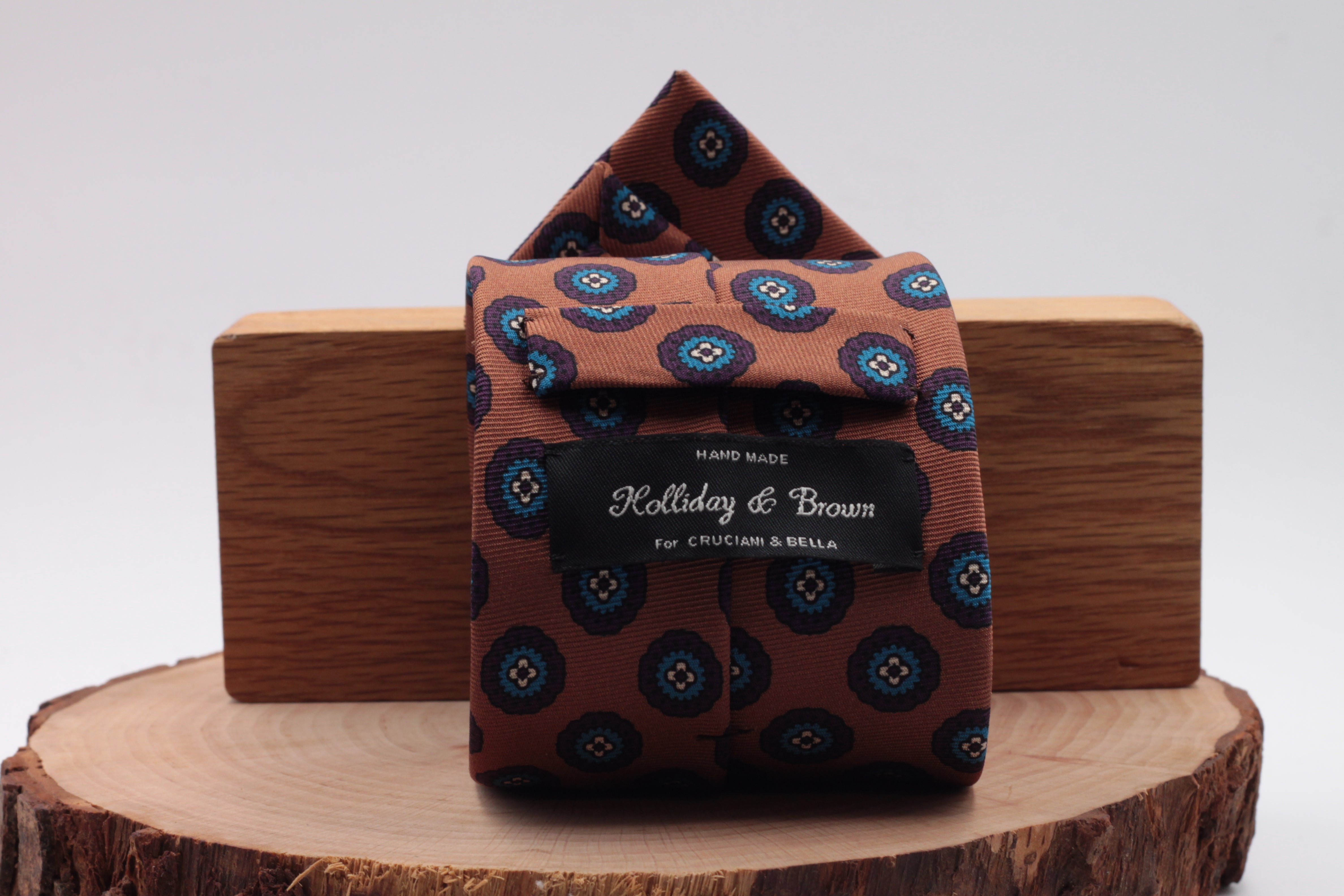 Hazel, burgundy and turquoise medallions tie