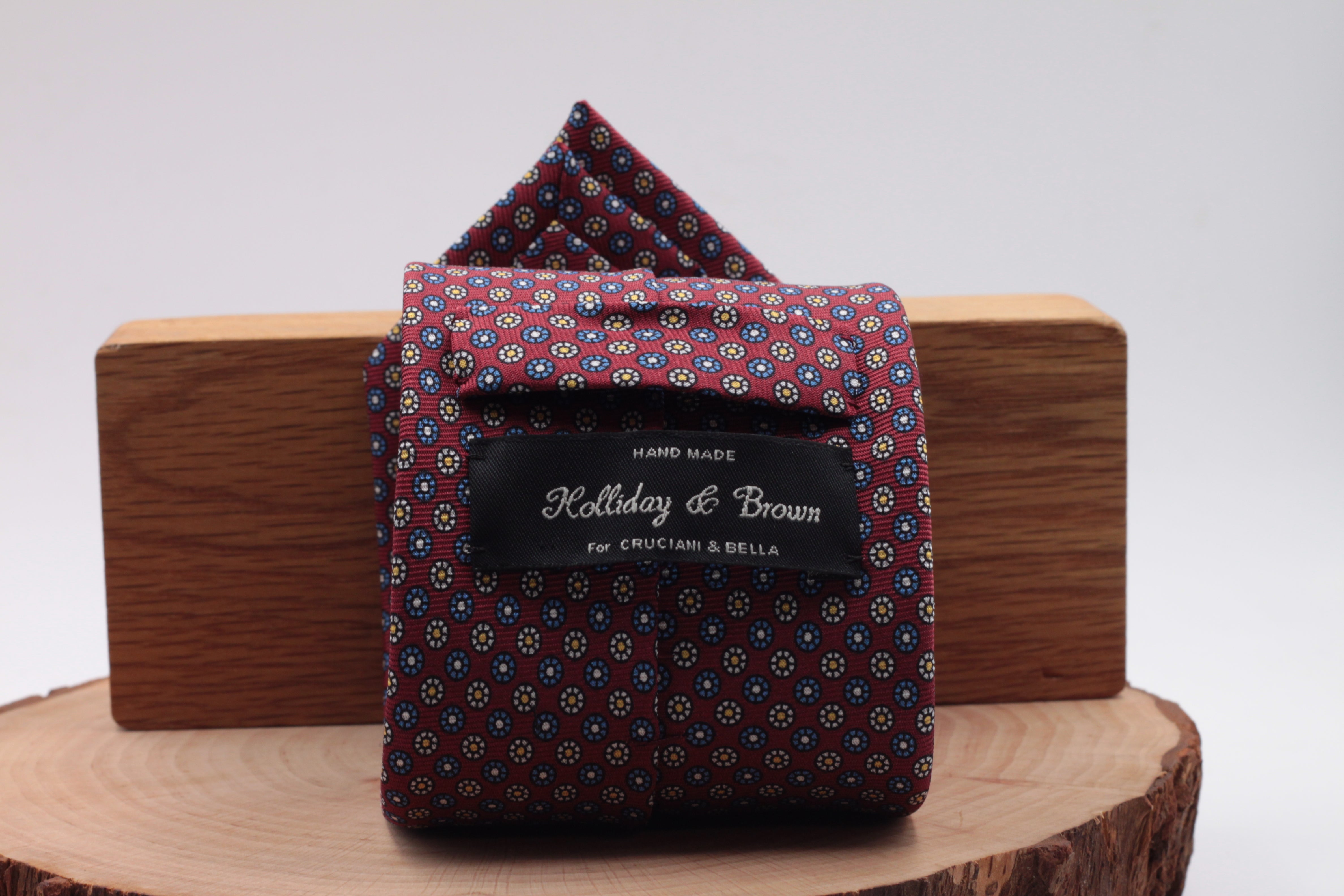 Burgundy, white and turquoise floral motif tie