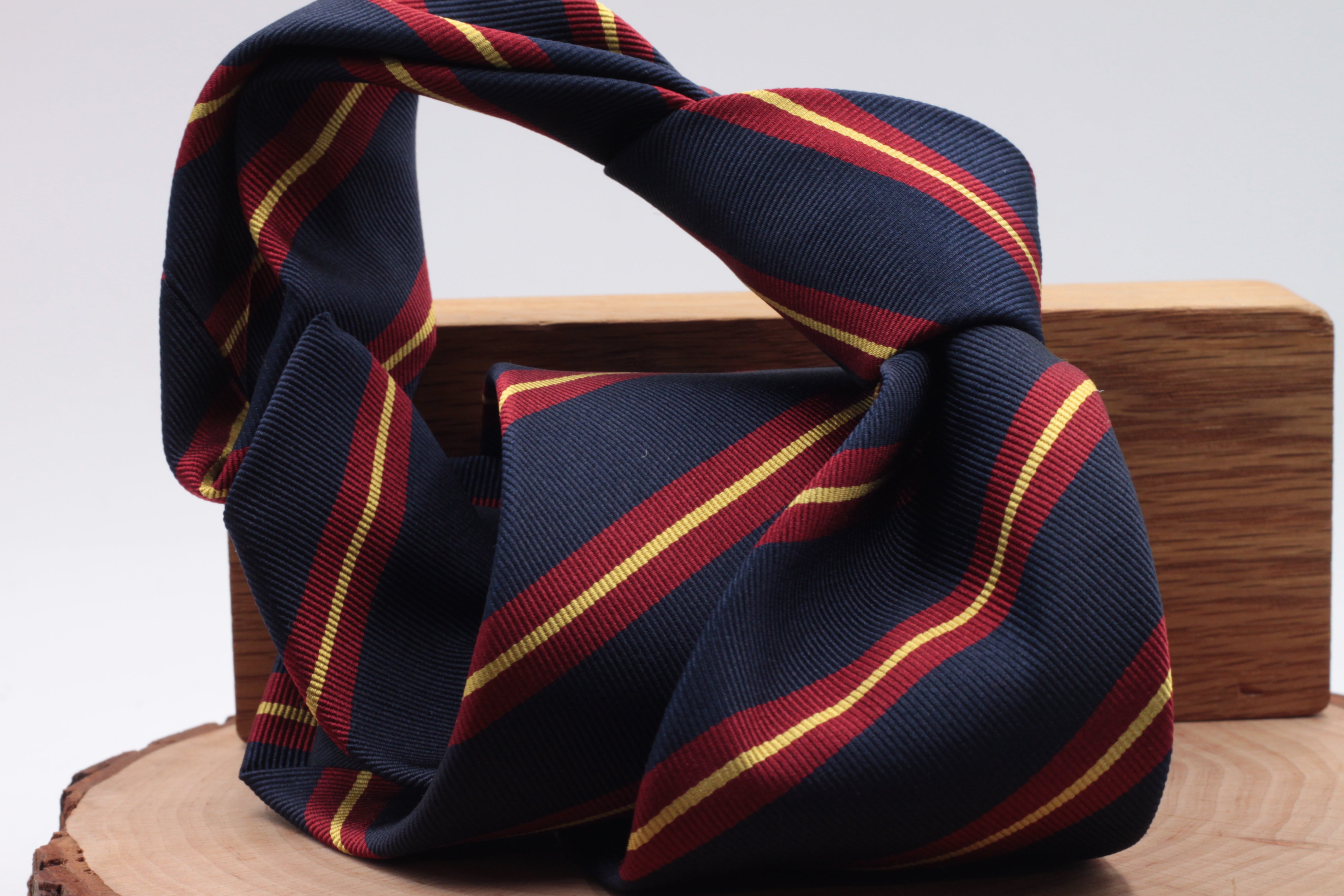 Holliday & Brown for Cruciani & Bella 100% Silk Jacquard  Regimental "Glasgow Yeomanry" Blue navy, red and Yellow stripe tie Handmade in Italy 8 cm x 150 cm