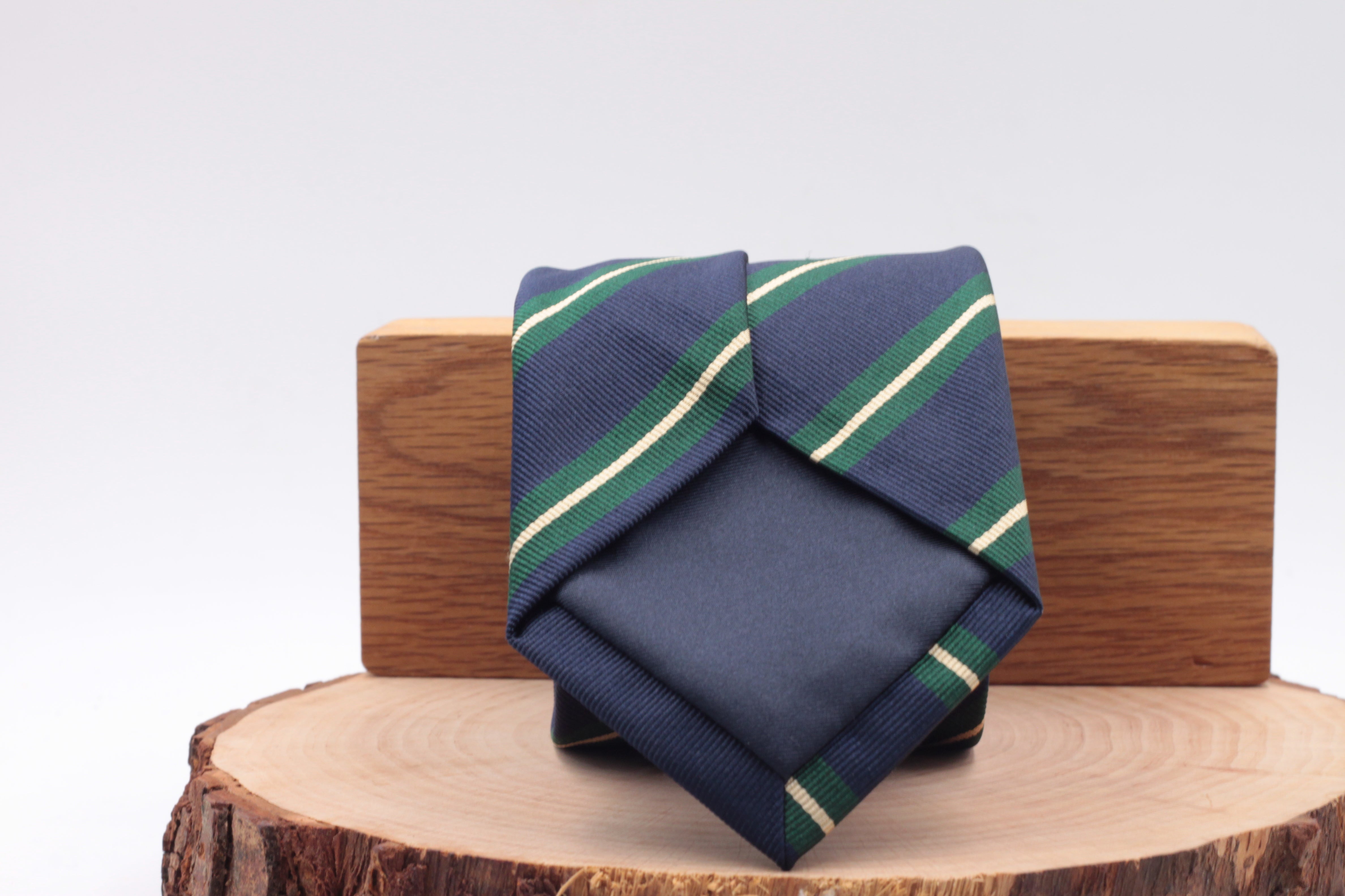 Holliday & Brown for Cruciani & Bella 100% Silk Jacquard  Regimental "5th Lancers" Blu navy, Green and Ivory stripe tie Handmade in Italy 8 cm x 150 cm