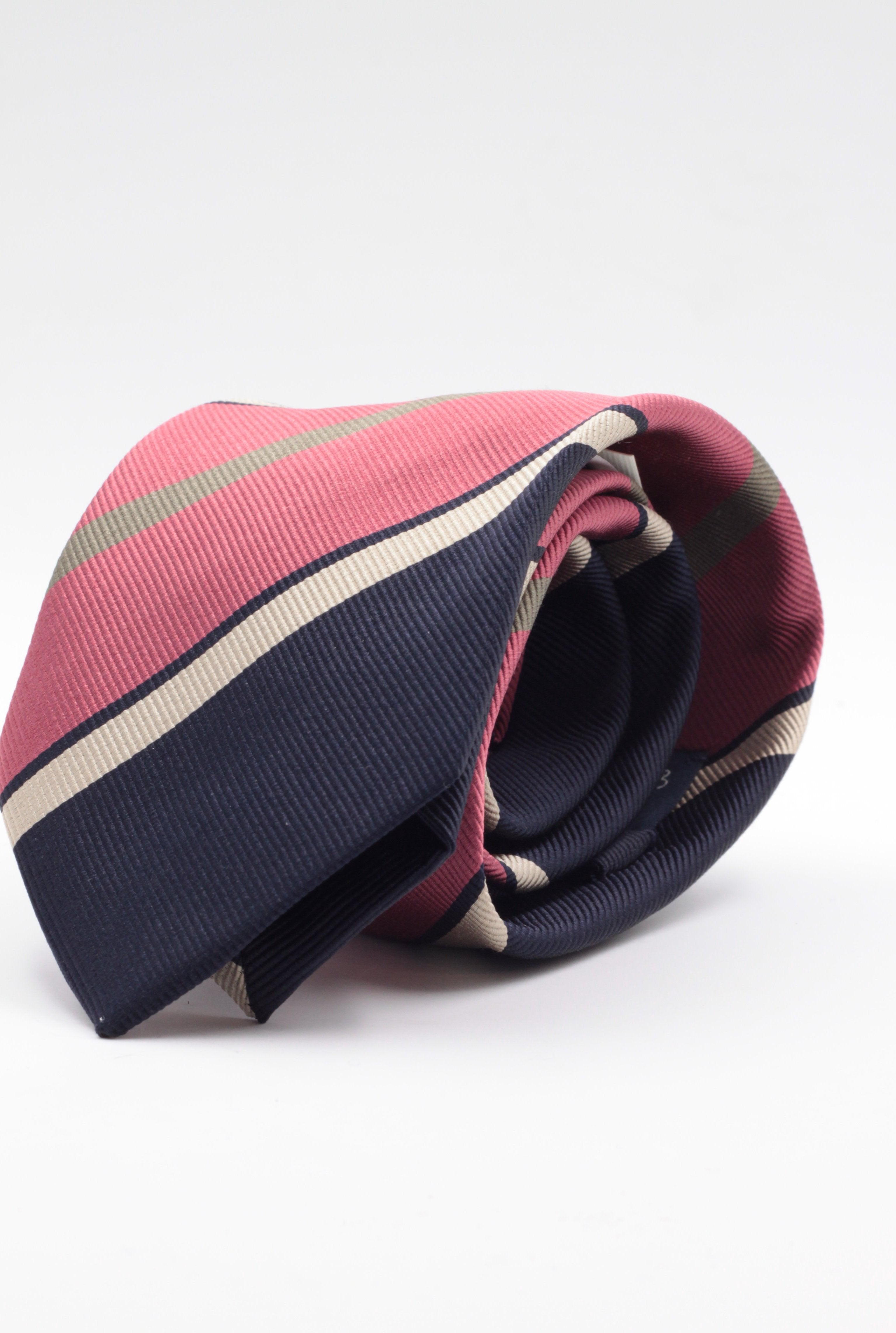 Drake's for Cruciani e Bella 100% Jacquard Silk Navy blue and pink, white and military green stripe tie 36 oz Handmade in London, England 8 cm x 150 cm N.B :