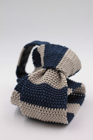 Cruciani & Bella 100% Knitted Silk Blue and Ivory stripe tie Handmade in Italy 6 cm x 147 cm