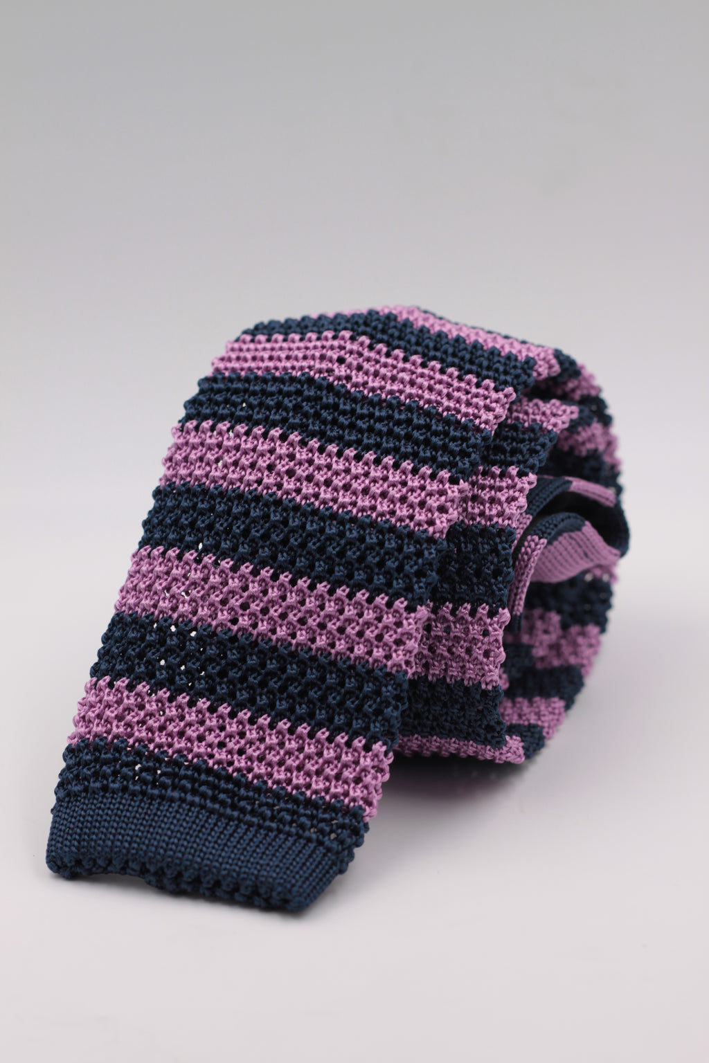 Cruciani & Bella 100% Knitted Silk Blue and Pink stripe tie Handmade in Italy 6 cm x 147 cm