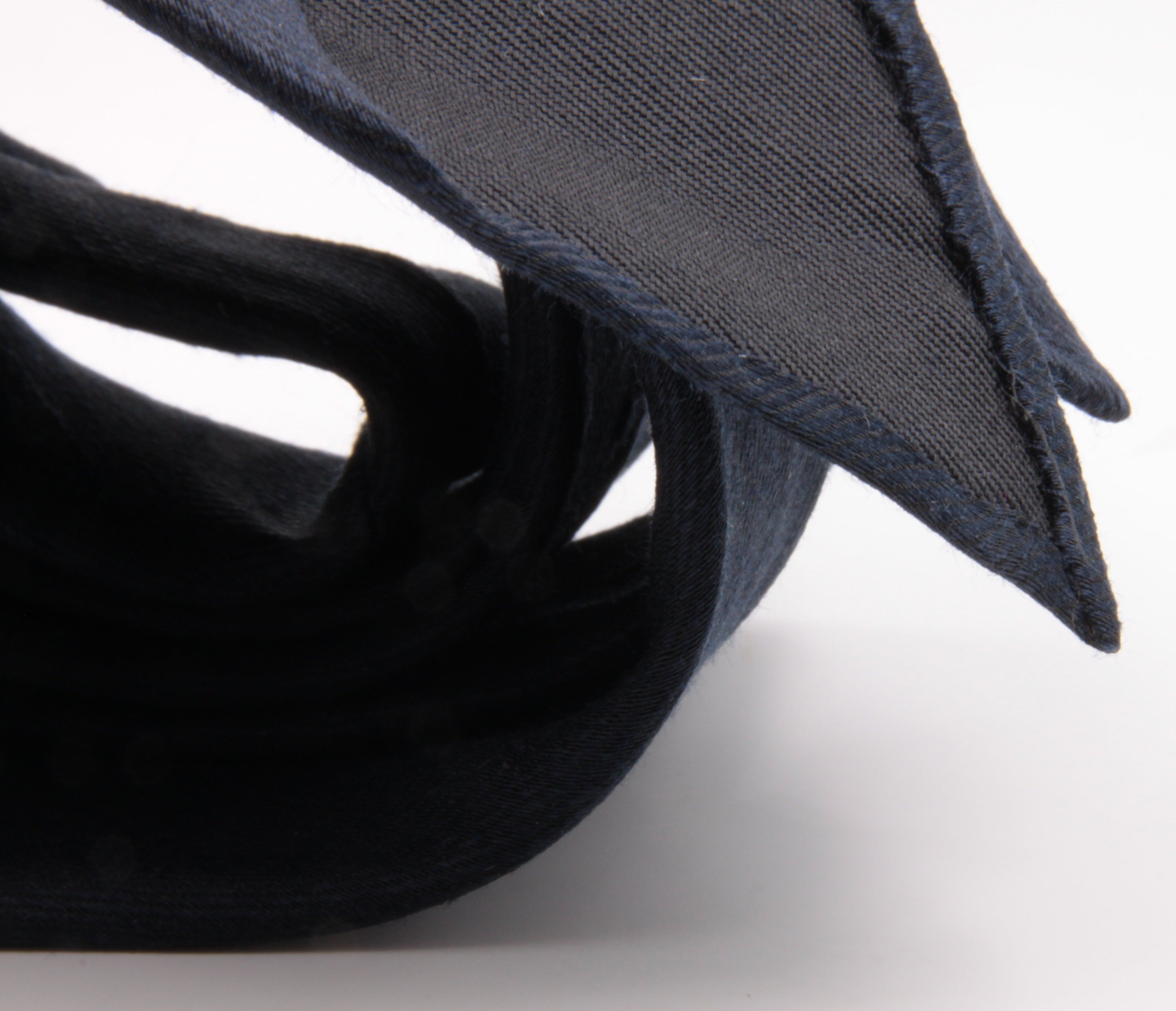 Cruciani & Bella 60% Linen, 40% Silk  Italian fabric Unlined Dark Blue unlined plain tie Handmade in Italy 8 cm x 150 cm