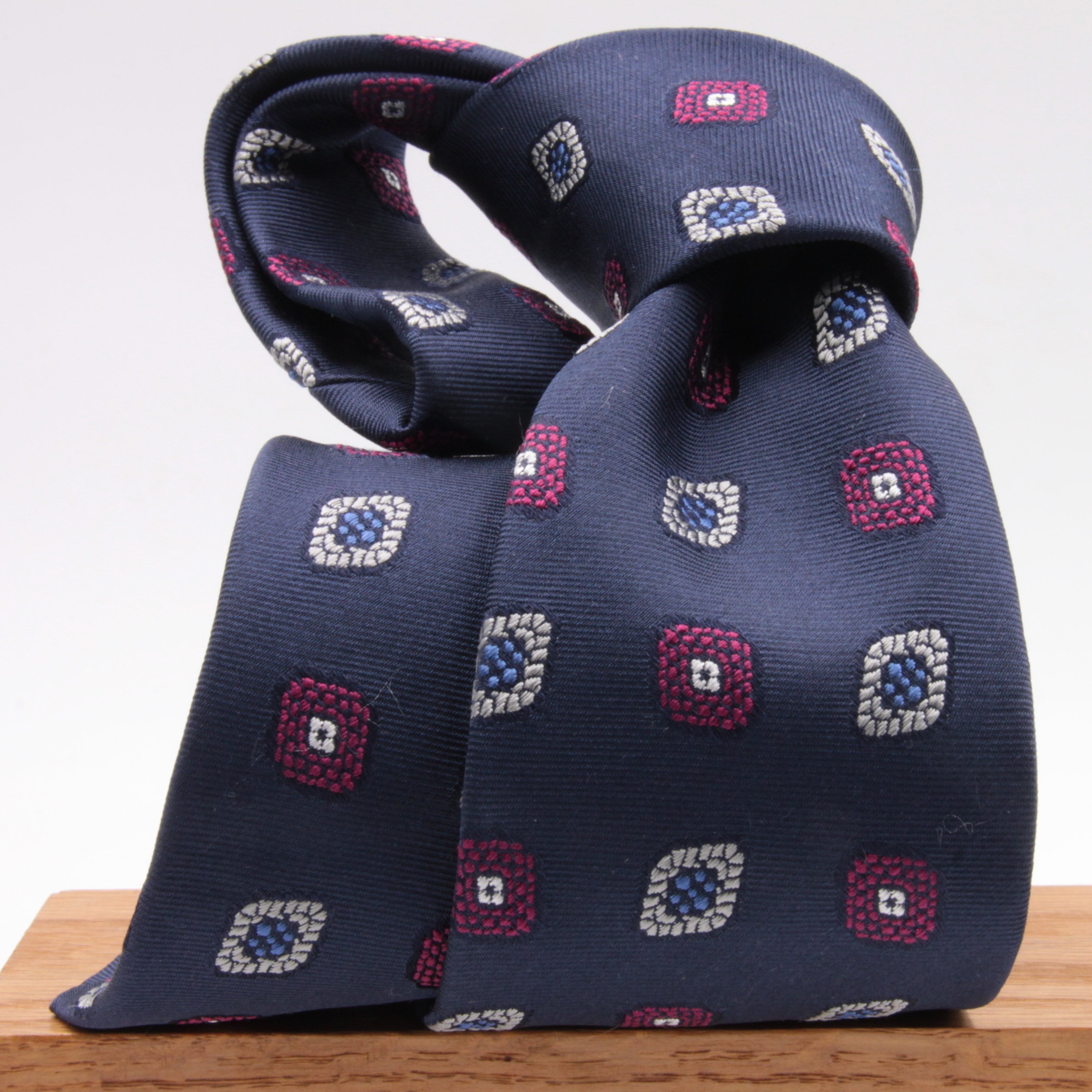 Cruciani & Bella 100% Silk Jacquard  Blue, Magenta, Light Blue and White Medallions Tie Handmade in Italy 8 cm x 150 cm #4482