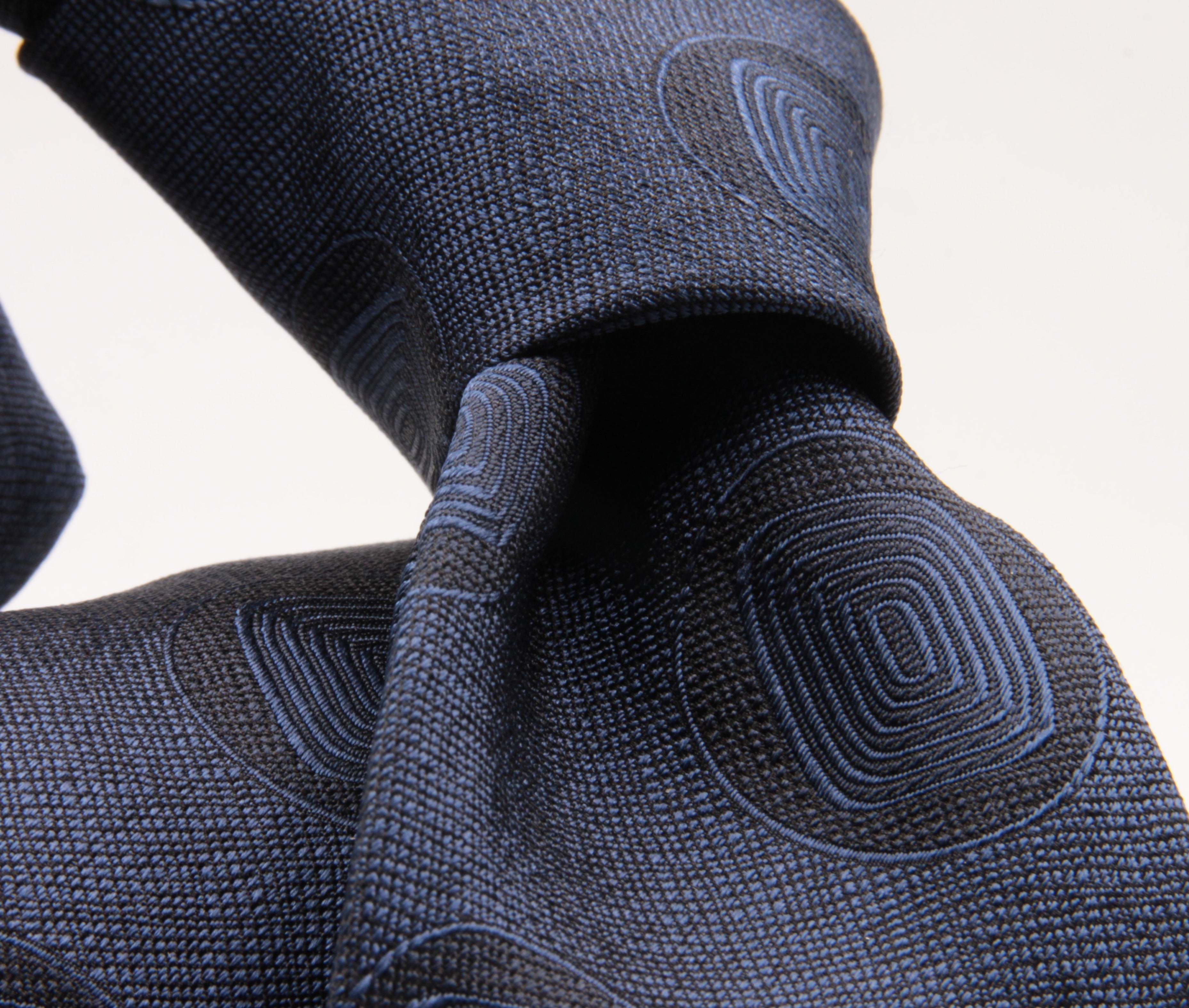 Cruciani & Bella 100% Silk Jacquard  Tipped Tone-on-tone Blue Medallions Tie Handmade in Italy 8 cm x 150 cm #4408  