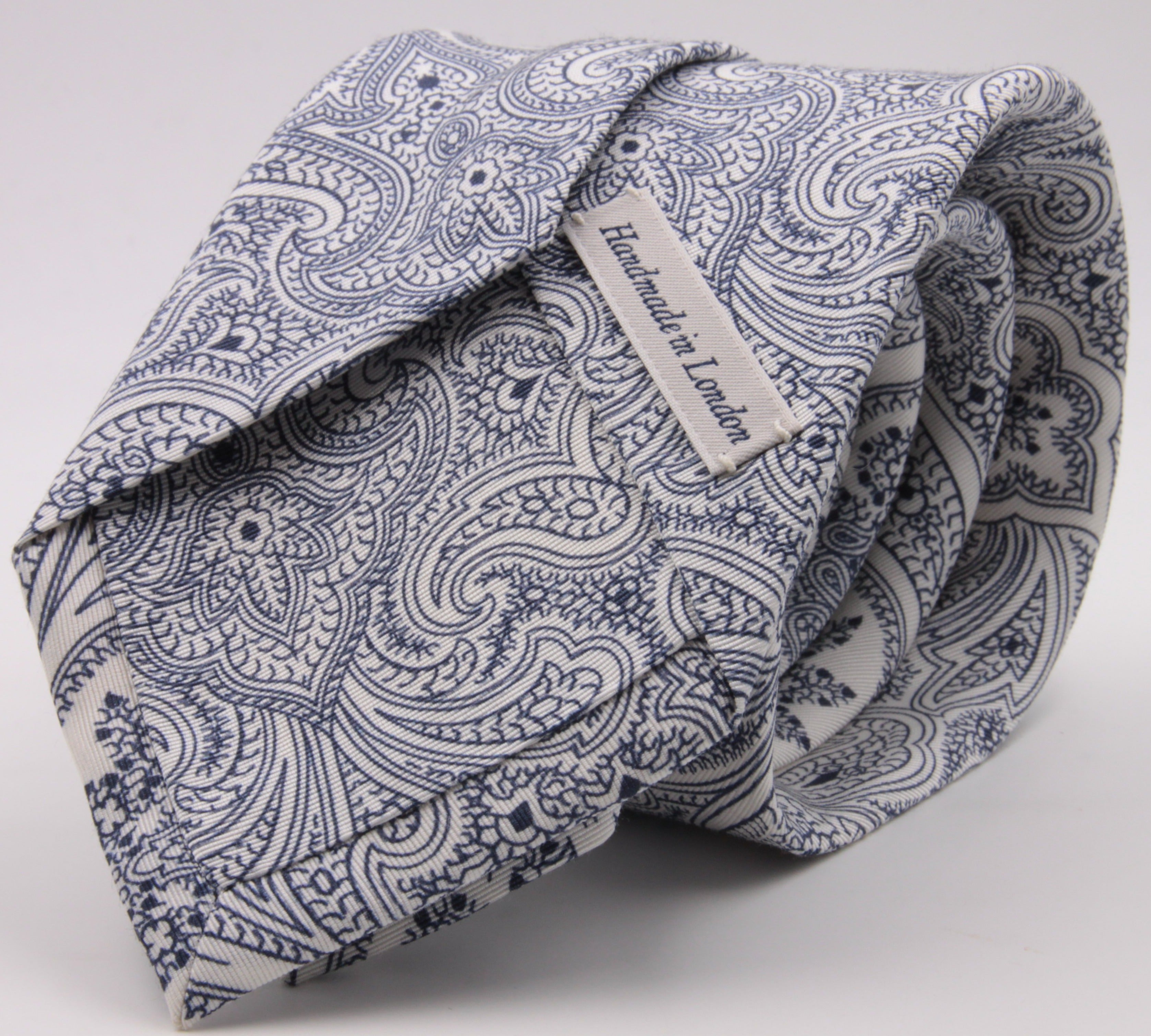 Drake's for Cruciani e Bella Printed 60% Silk 40% Cotton Self-Tipped White and Blue Paysley Motif Tie Handmade in London, England 8 cm x 149 cm #5416