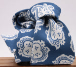 Drake's for Cruciani e Bella Printed 60% Silk 40% Cotton Self-Tipped Blue and White Paysley Motif Tie Handmade in London, England 8 cm x 149 cm #5420