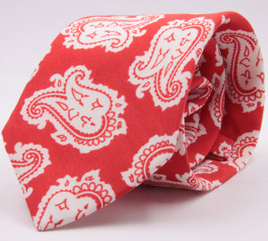 Drake's for Cruciani e Bella Printed 60% Silk 40% Cotton Self-Tipped Red and White Paysley Motif Tie Handmade in London, England 8 cm x 149 cm #5427