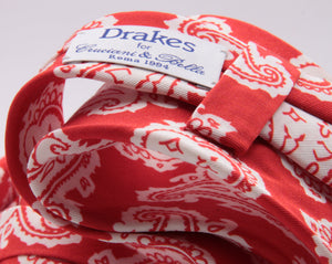 Drake's for Cruciani e Bella Printed 60% Silk 40% Cotton Self-Tipped Red and White Paysley Motif Tie Handmade in London, England 8 cm x 149 cm #5427