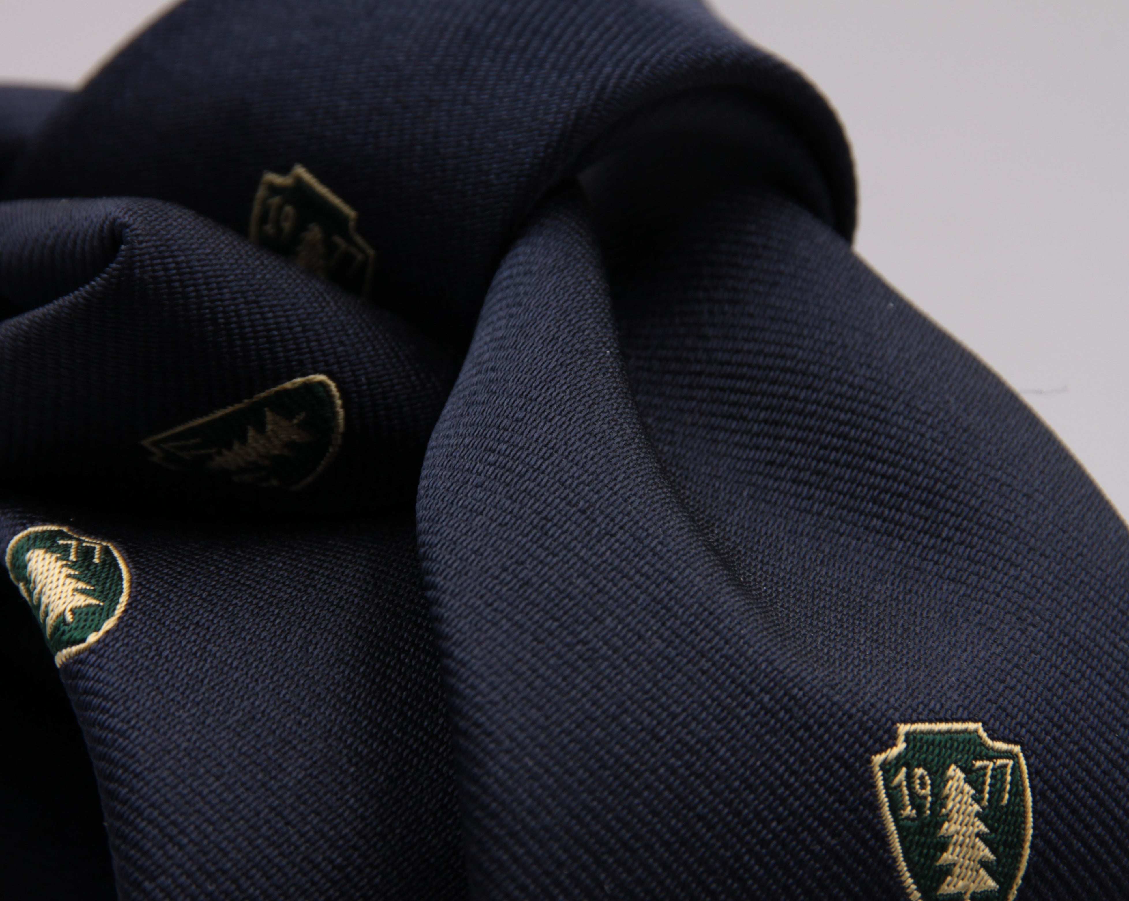 Drake's for Cruciani e Bella 100%  Woven Silk Tipped Blue, Green and Yellow Motif tie Handmade in London, England 8 cm x 150 cm #3652