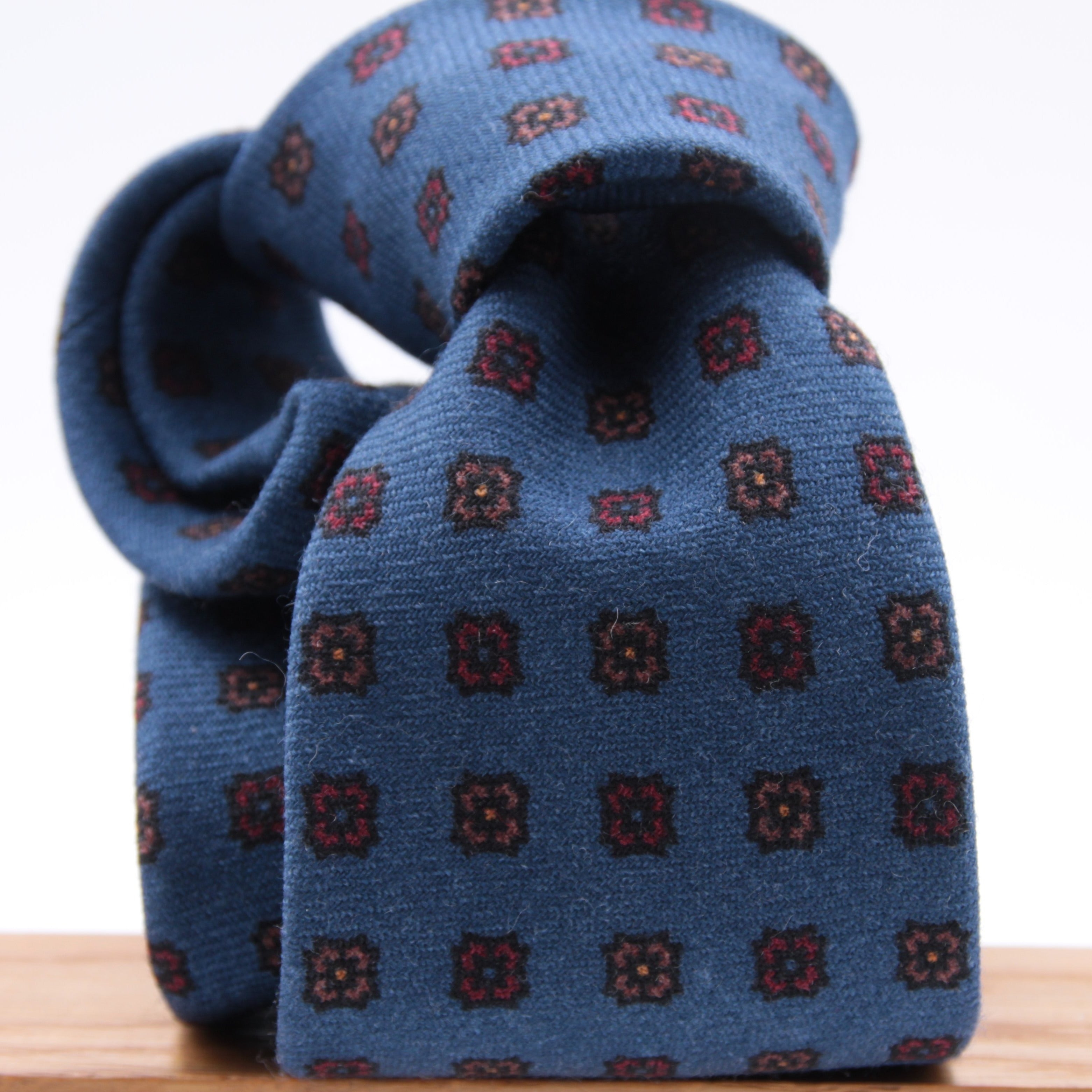 Holliday & Brown for Cruciani & Bella 100% Printed Wool  Tipped Light Blue, Brown and Red Motif tie   Handmade in Italy 8 cm x 148 cm #5093