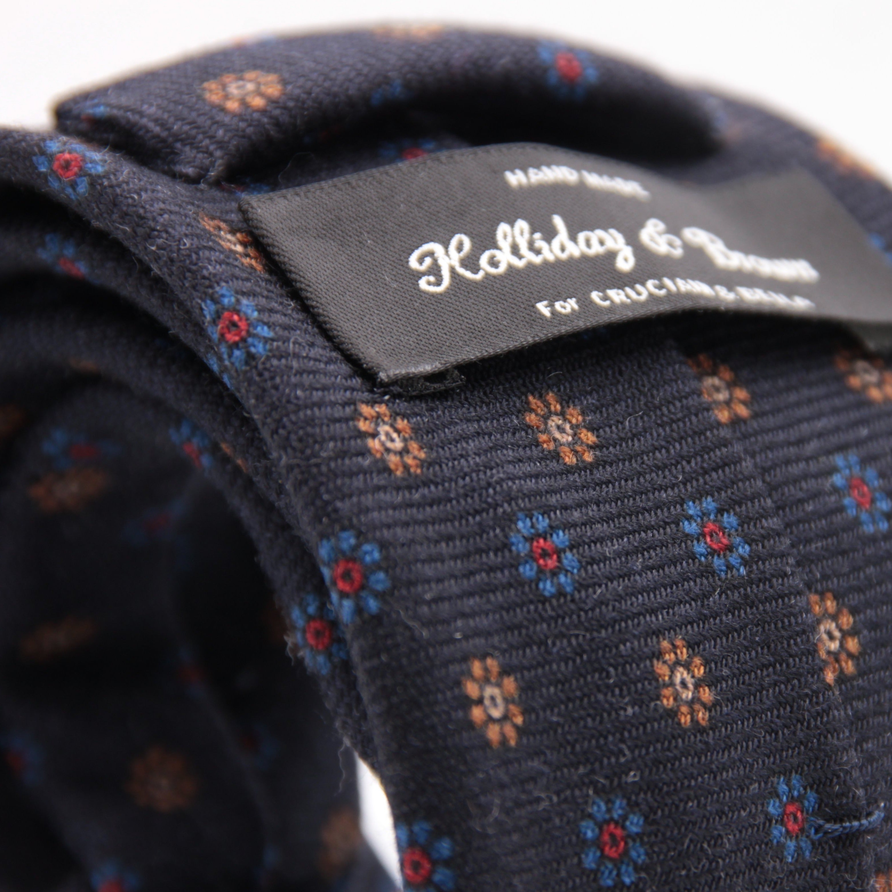 Holliday & Brown for Cruciani & Bella 100% Printed Wool  Tipped Blue, Brown, Royal Blue and Red Motif   Handmade in Italy 8 cm x 148 cm #5819
