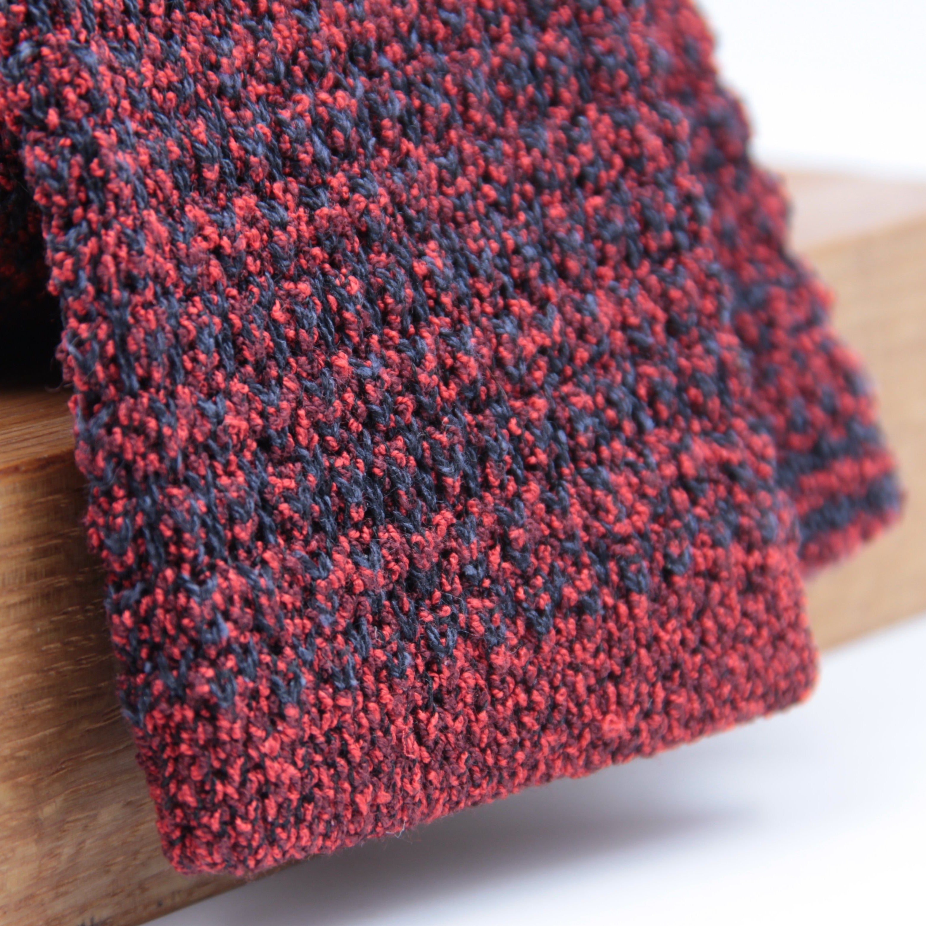 Cruciani & Bella 50% Silk - 50% Wool Red and Blue knitted tie Handmade in Italy 6 cm x 148 cm #6086