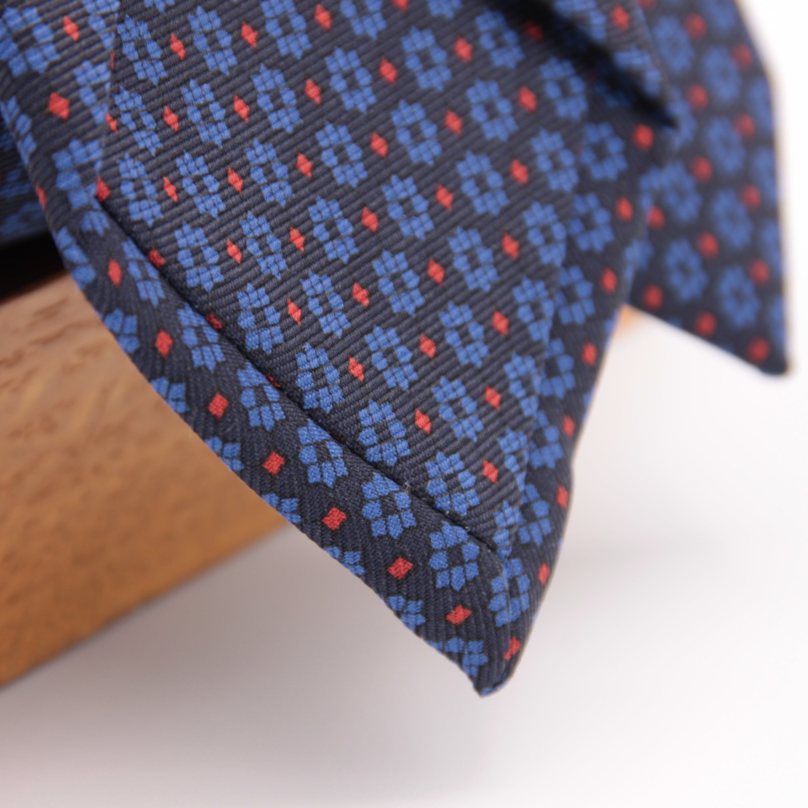 Holliday & Brown for Cruciani & Bella 100% printed Silk Self tipped Blue, Brown and Red motif tie Handmade in Italy 8 cm x 150 cm 5040