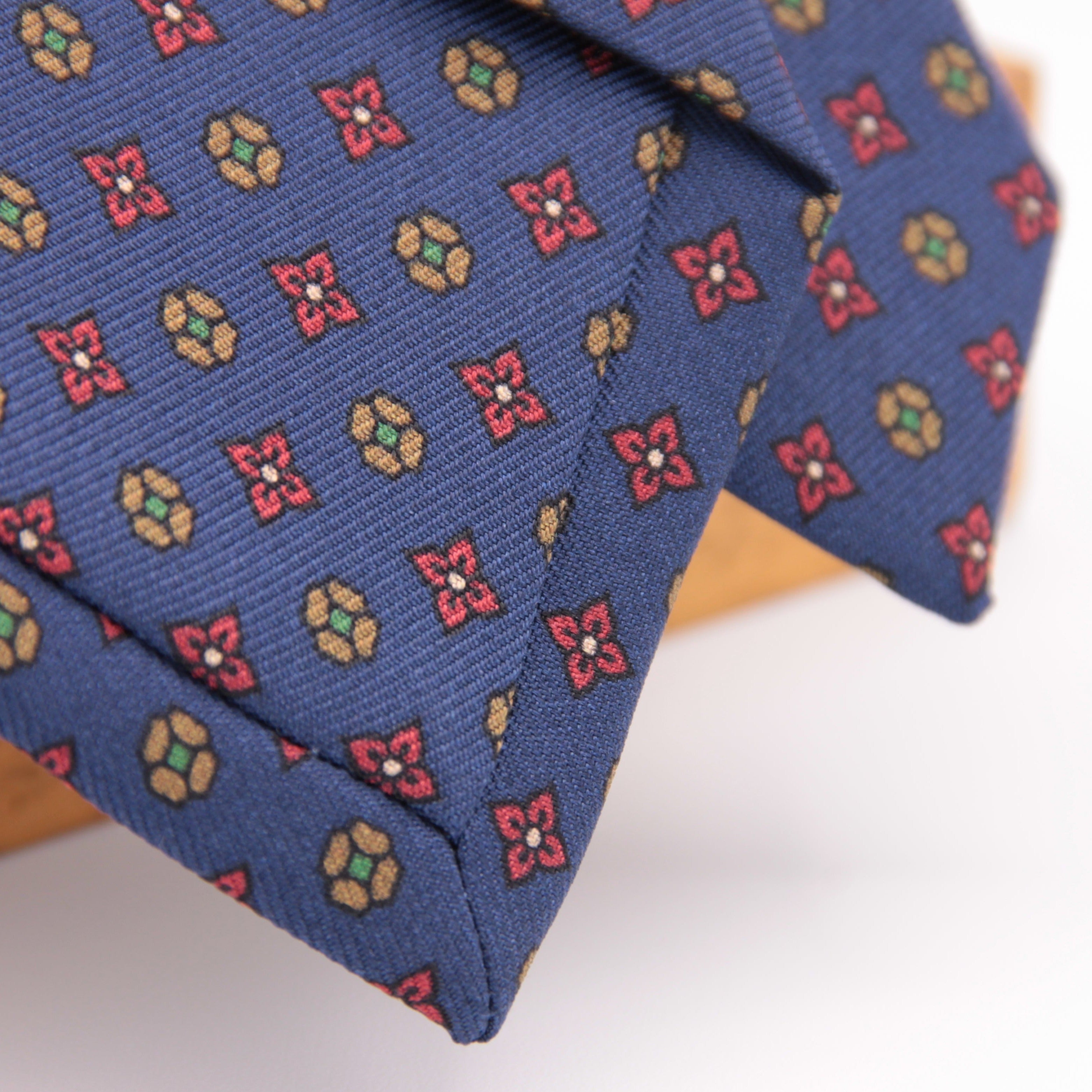 Holliday & Brown for Cruciani & Bella 100% printed Silk Self tipped Light Blue, Brown, Red and Green  motif tie Handmade in Italy 8 cm x 150 cm 5029