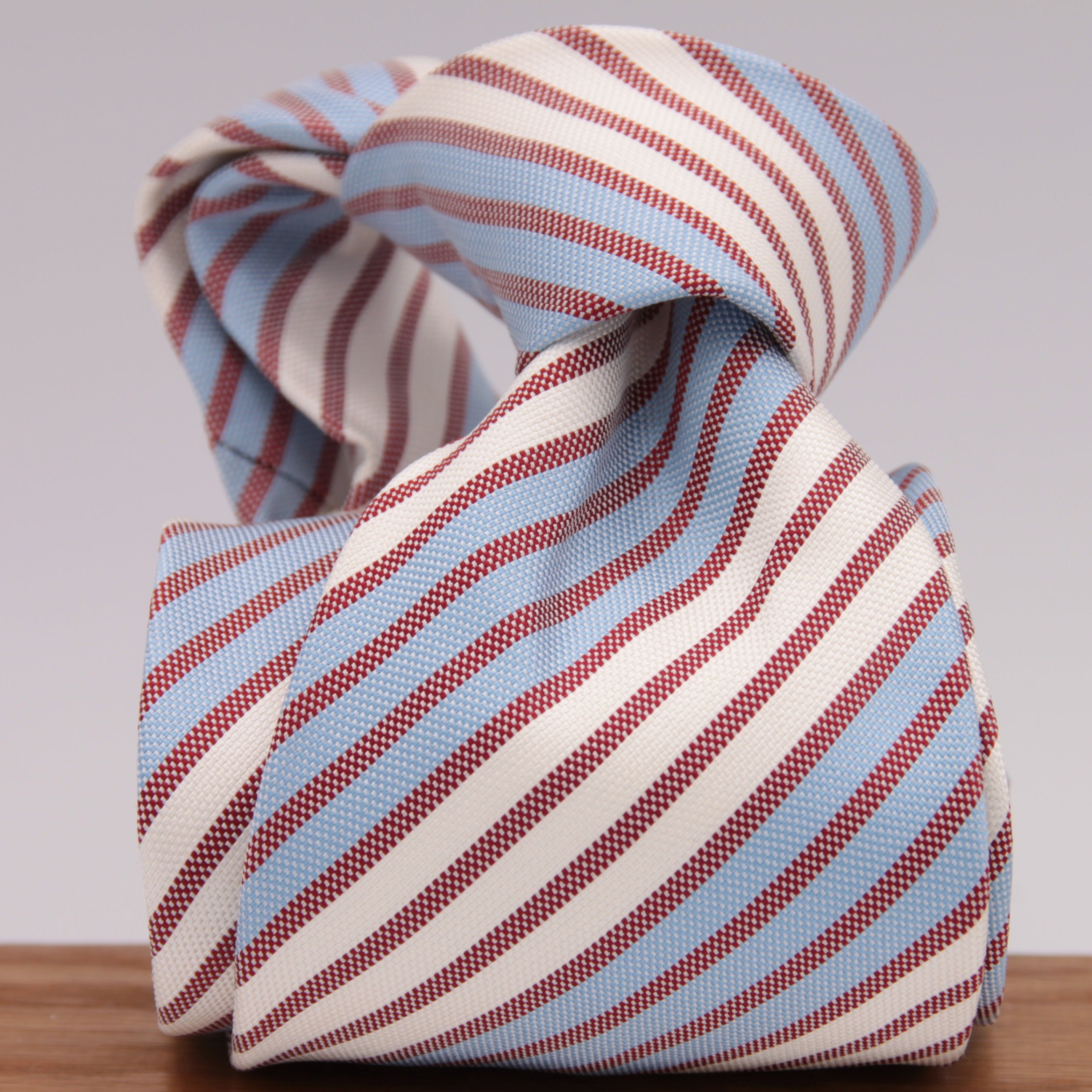 Drake's for Cruciani & Bella 100% Silk Jaquard Tipped  White, Light Blue and Light Red Stripes  Tie Handmade in London, England. 9,5cm x 146 cm #6546