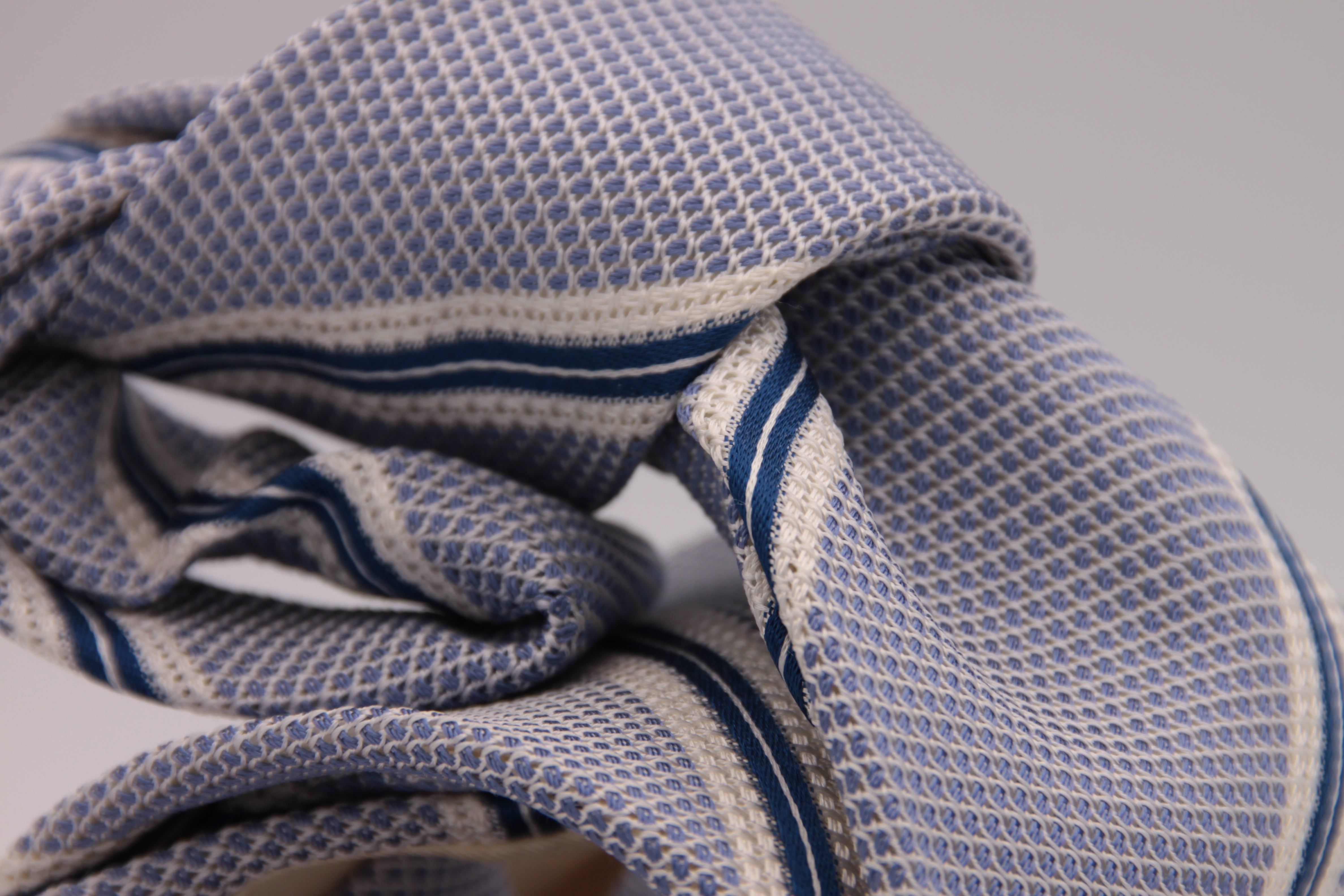 Drake's Vintage 100% Silk Garza Piccola Tipped  Light Blue, Blue and White Stripes  Tie Handmade in London, England. 9,5cm x 146 cm #6540