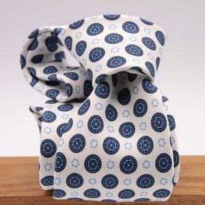 Holliday & Brown for Cruciani & Bella 100% printed Silk Self tipped White, Blue and Light Blue motif tie Handmade in Italy 8 cm x 150 cm #6329