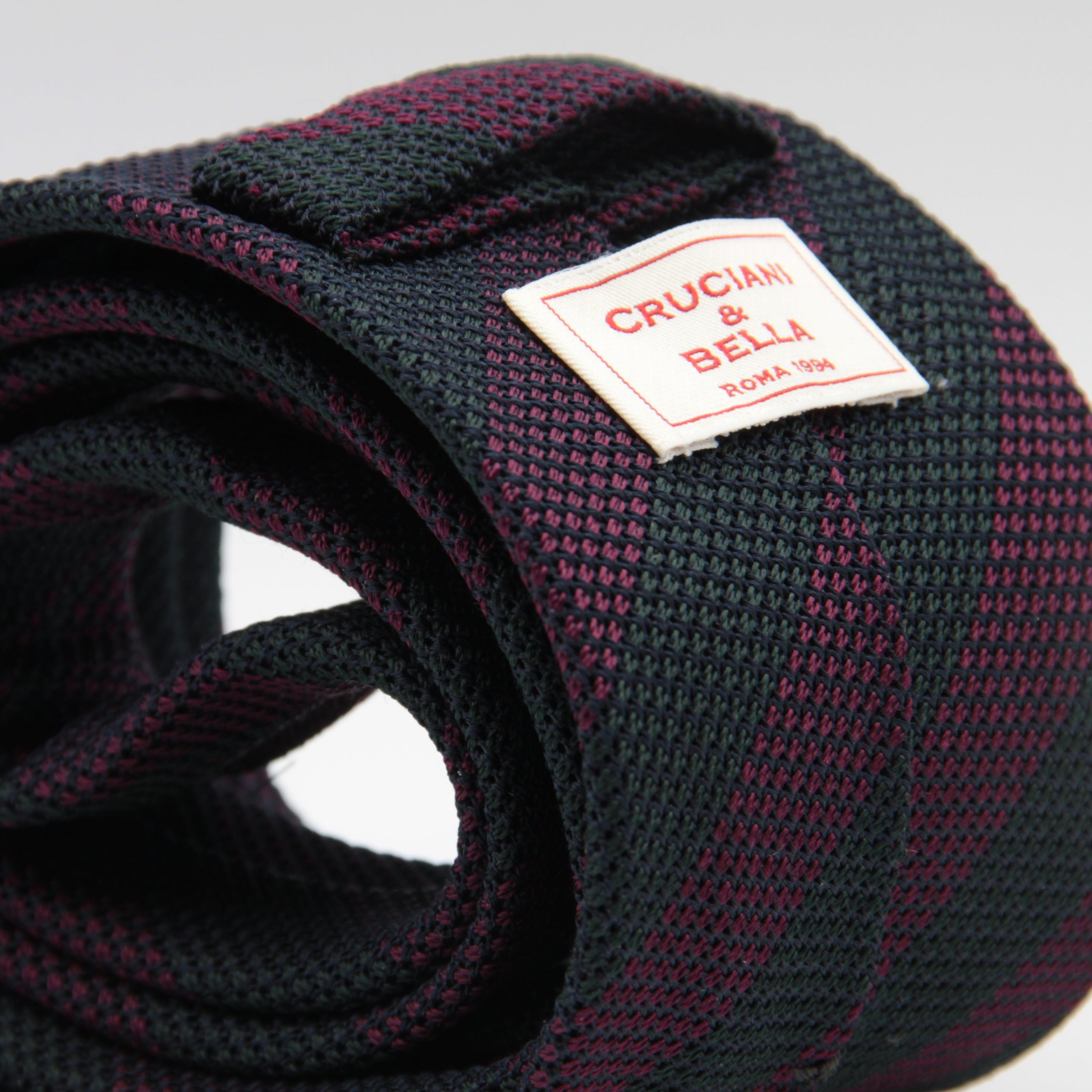 Cruciani & Bella 100% Silk Garza Sottile Woven in Italy Unlined Hand rolled blades Dark Green and Fucsia Handmade in Italy 8 cm x 150 cm #6200