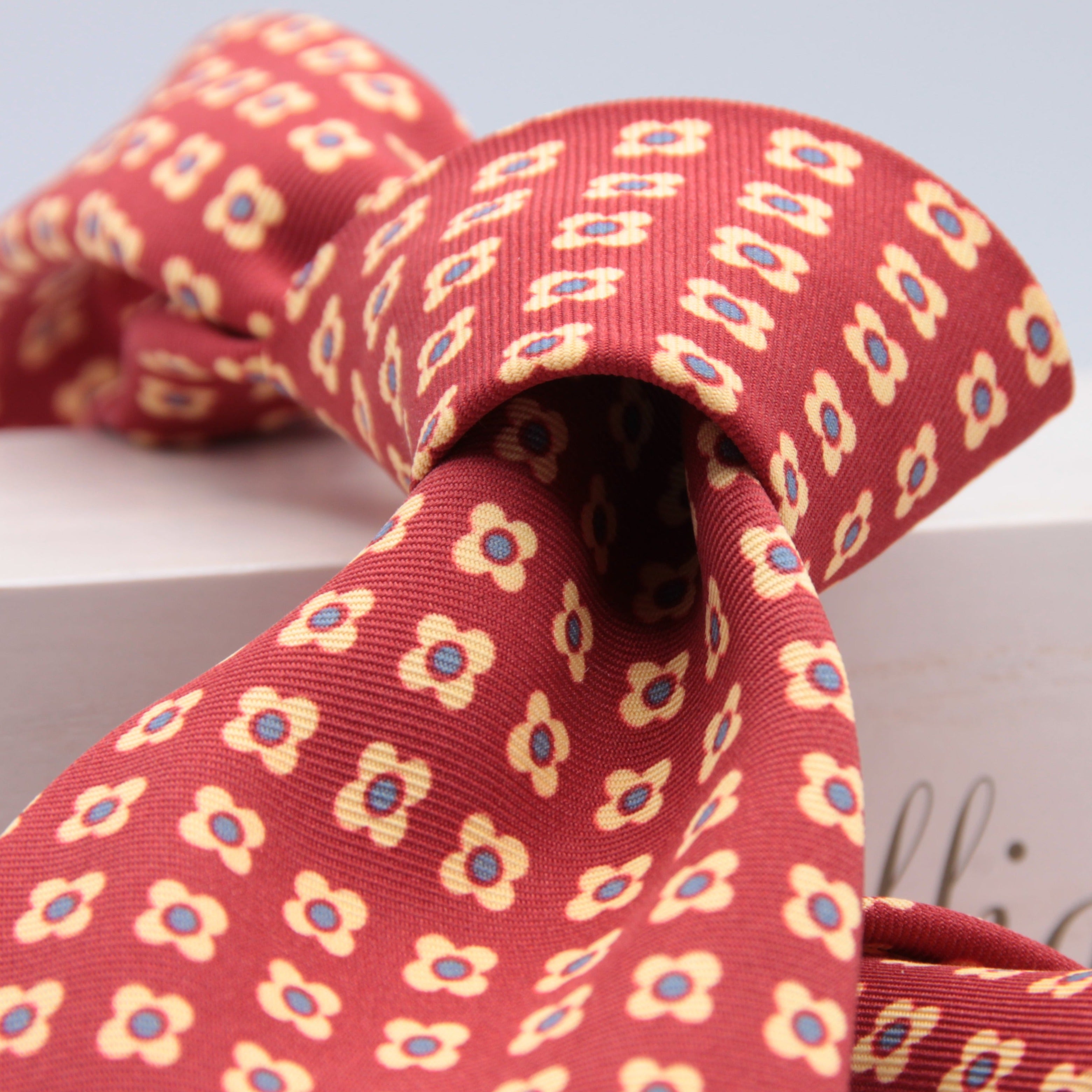 Holliday & Brown for Cruciani & Bella 100% printed Silk Unlined Seven Fold Red and Yellow motif tie Handmade in Italy 8 cm x 150 cm #6957