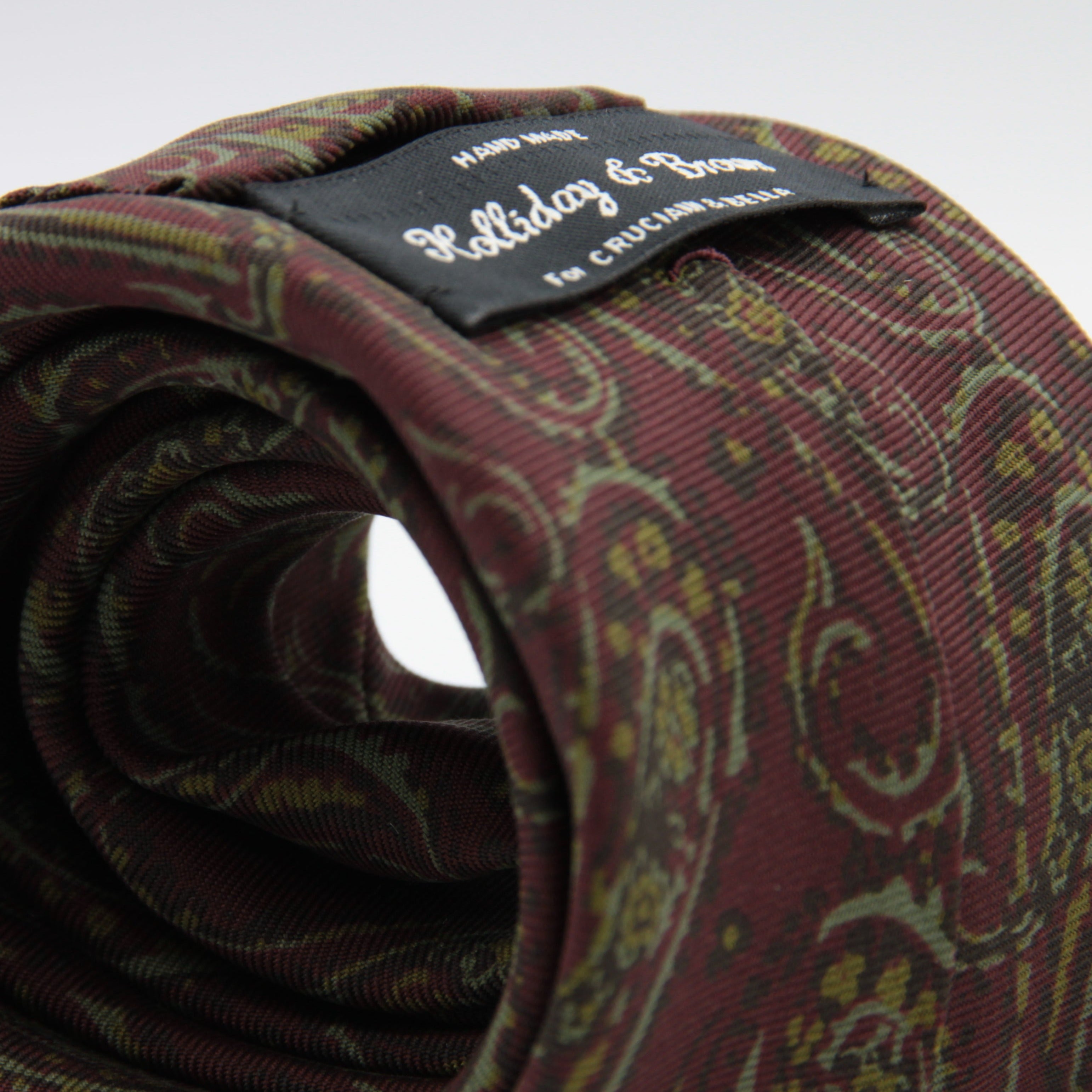 Holliday & Brown for Cruciani & Bella 100% printed Silk Unlined Seven Fold Wine and Green Paisley motif tie Handmade in Italy 8 cm x 150 cm #6951