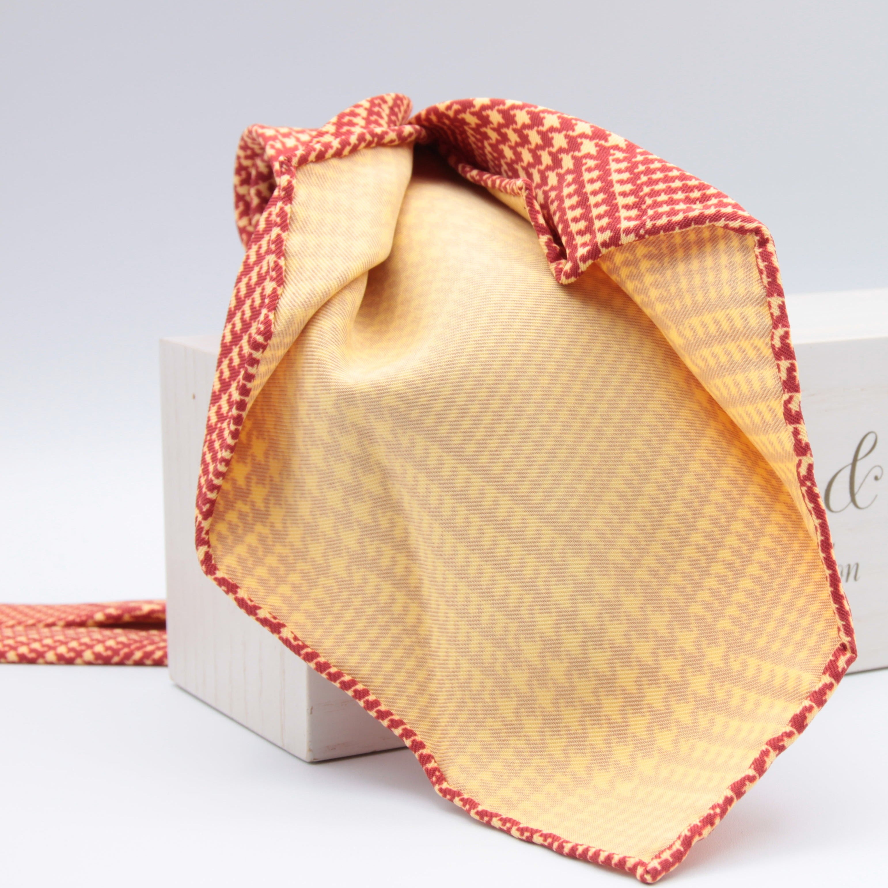 Holliday & Brown for Cruciani & Bella 100% printed Silk Unlined Seven Fold Red and Yellow Prince of Wales motif tie Handmade in Italy 8 cm x 150 cm #6961