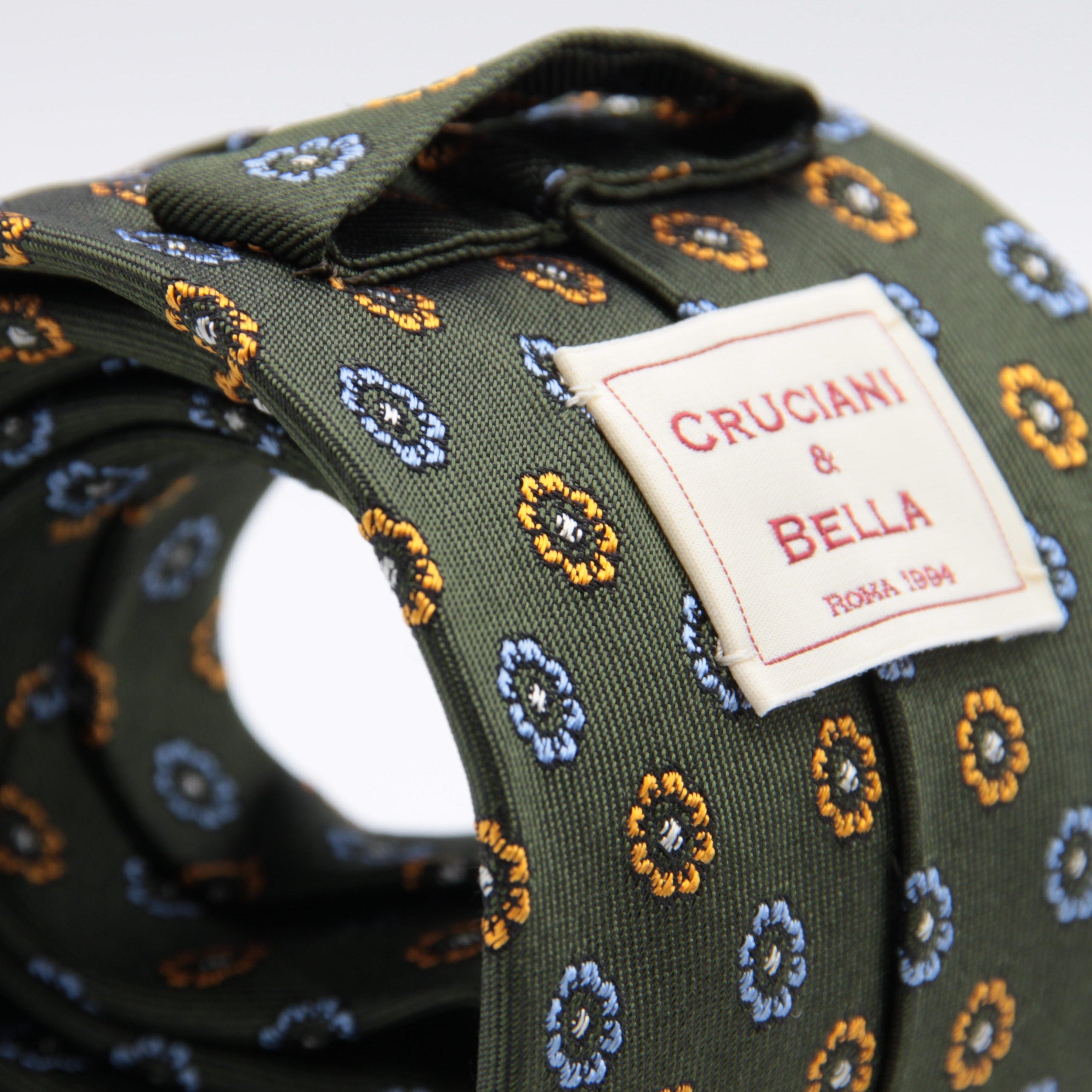 Cruciani & Bella 100% Woven Jacquard Silk Self-Tipped Green, Light Blue, Yellow and White motif tie Handmade in England 8 x 150 cm #6419