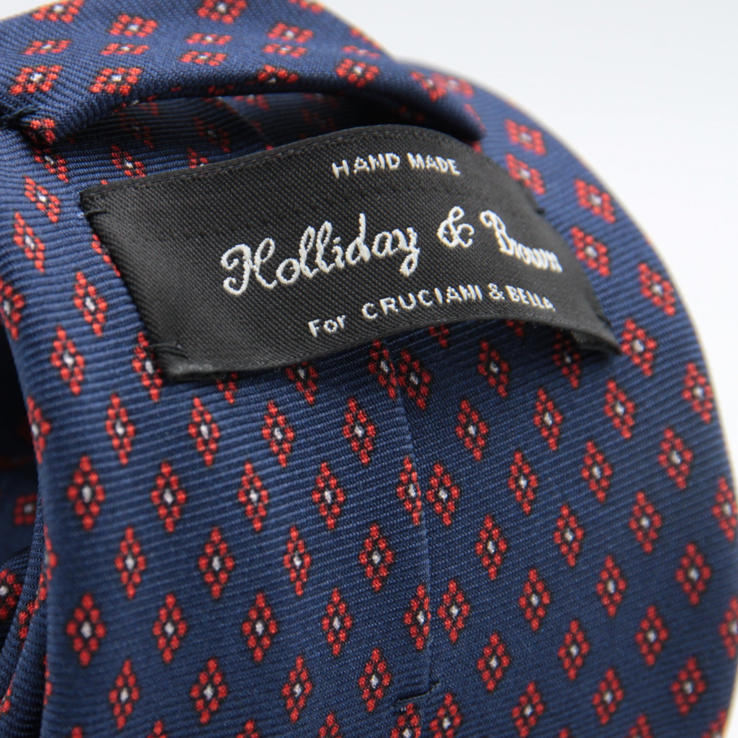 Holliday & Brown for Cruciani & Bella 100% printed Silk Self tipped Blue, Red and White motif tie Handmade in Italy 8 cm x 150 cm #6965
