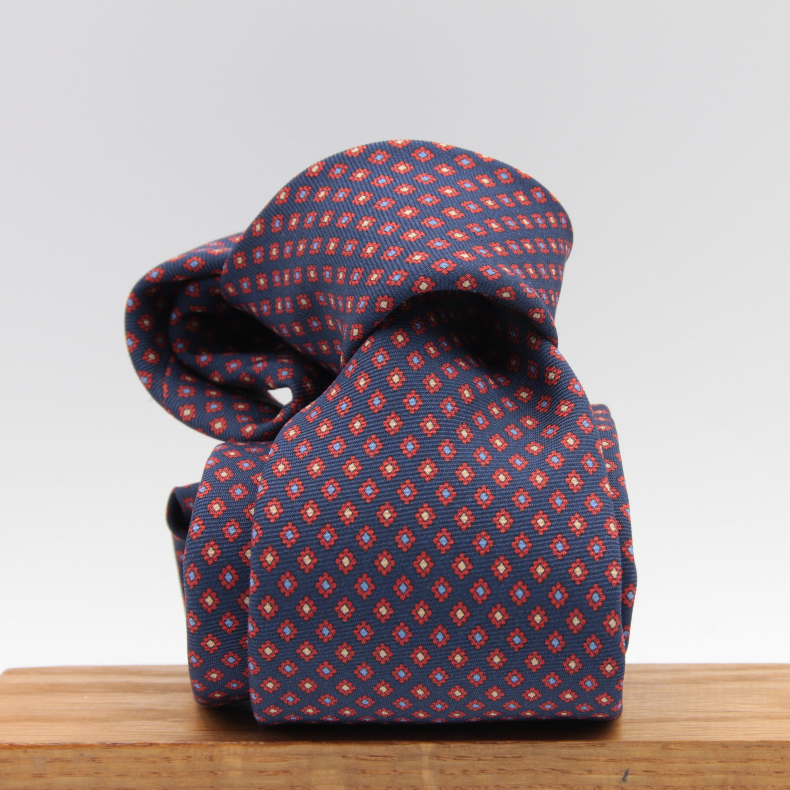 Holliday & Brown for Cruciani & Bella 100% printed Madder Silk Self tipped Blue, Red and Yellow motif tie Handmade in Italy 8 cm x 150 cm #6995