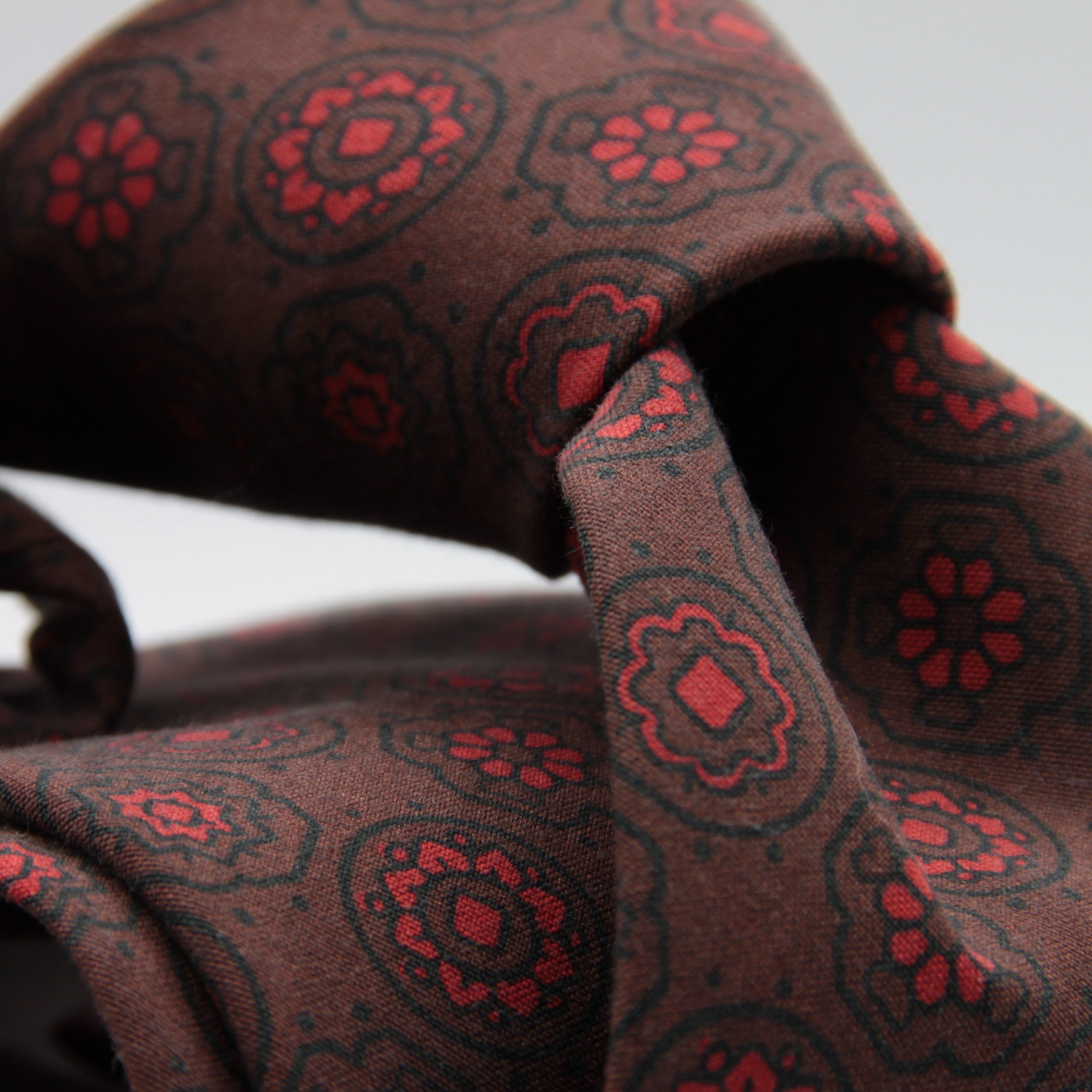 Cruciani & Bella 100% Printed Madder Silk  Italian fabric Unlined tie Brown and Red Motifs Tie Handmade in Italy 8 cm x 150 cm #7641