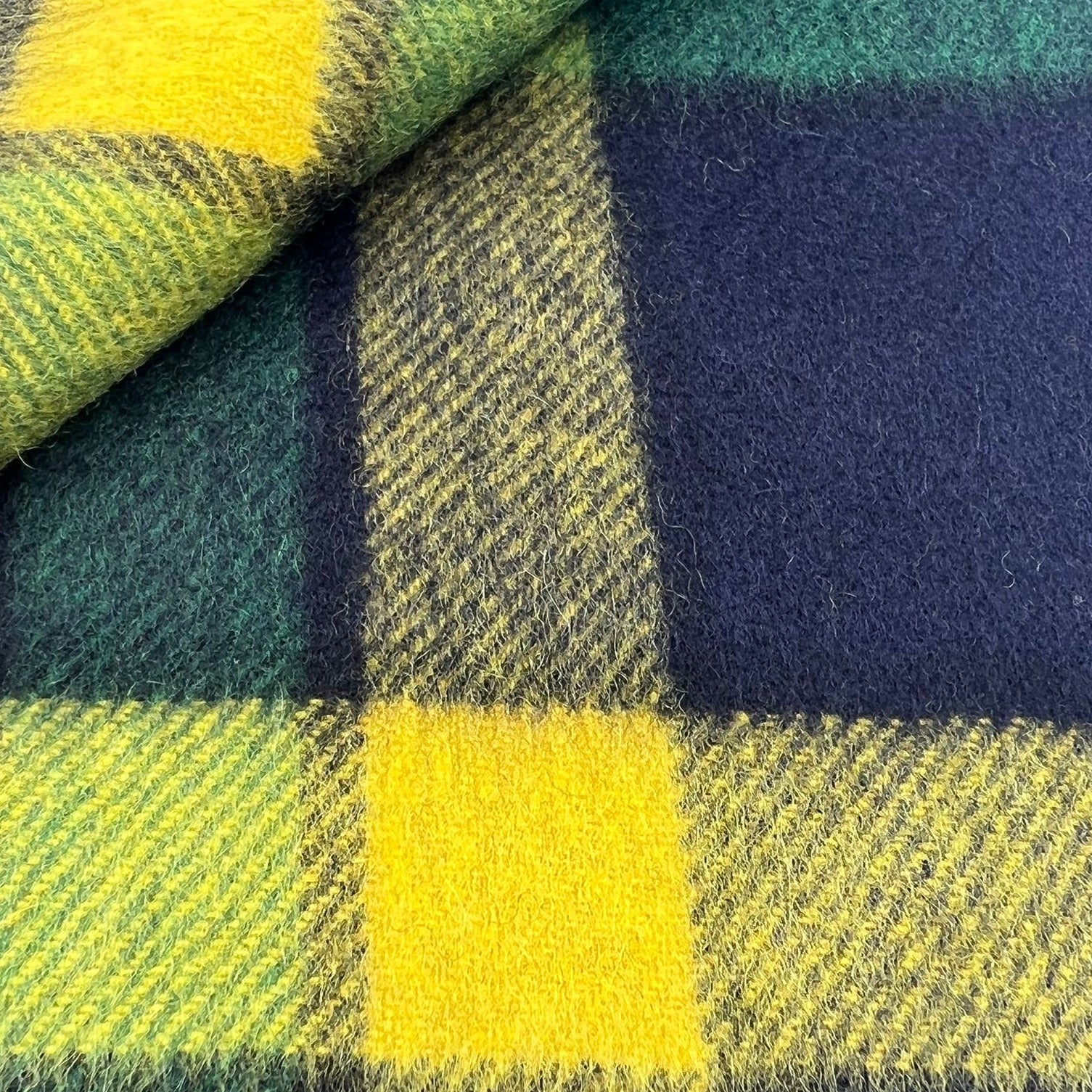 Joshua Ellis 100% Cachemire Made In England 30 x 180 cm Tartan Motif #6076