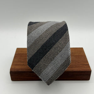 Drake's fro Cruciani & Bella 70% Wool 30% Silk Tipped  Grey  Stripes  Tie Handmade in England 8cm x 146 cm #6016