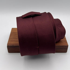 Drake's -  Silk 50 OZ - Wine Plain Tie #6503