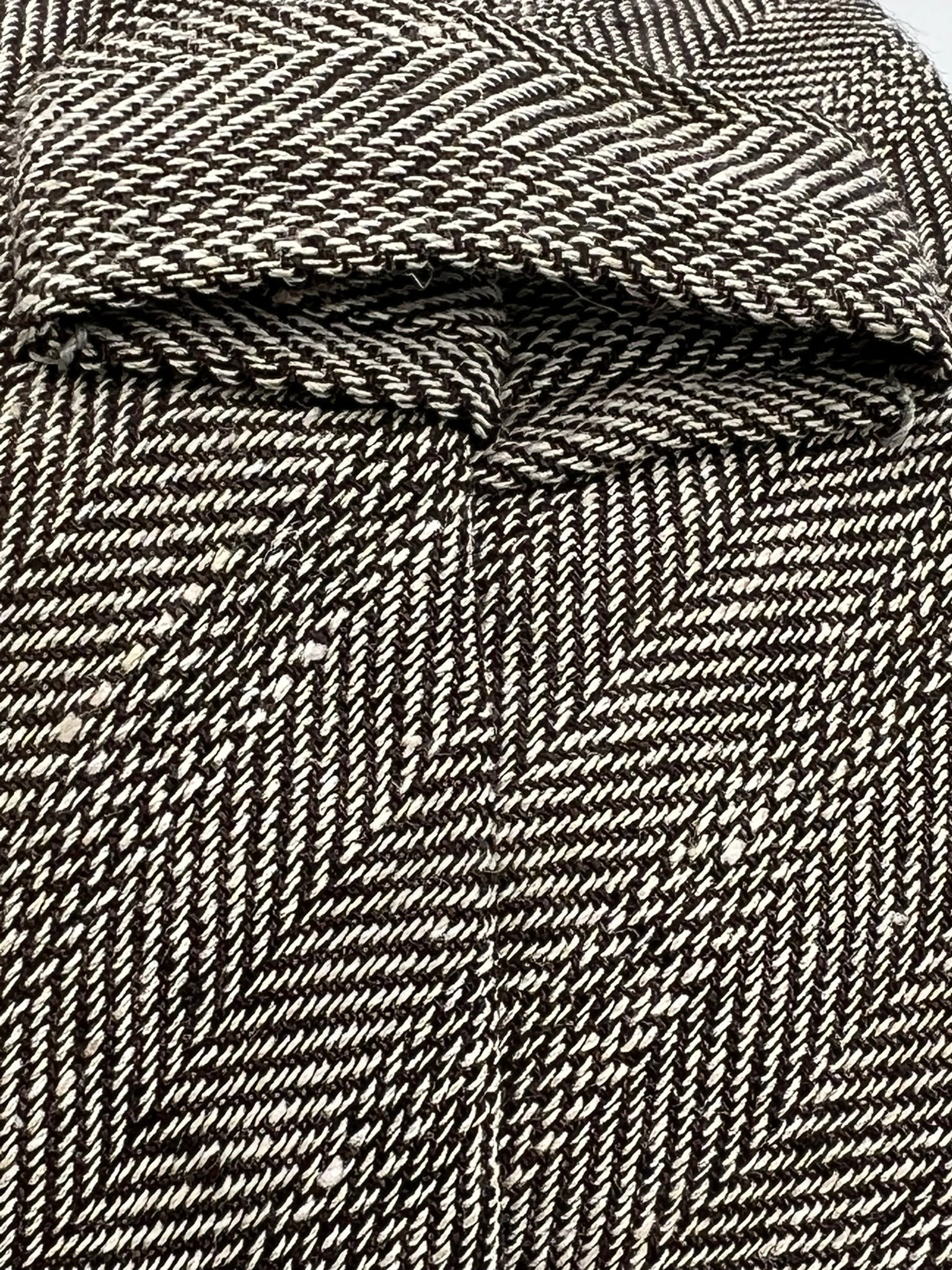 Drake's for Cruciani & Bella 100% Linen Tipped  Herringbone Motif Light Brown Tie Handmade in England 9 cm x 146 cm #6537