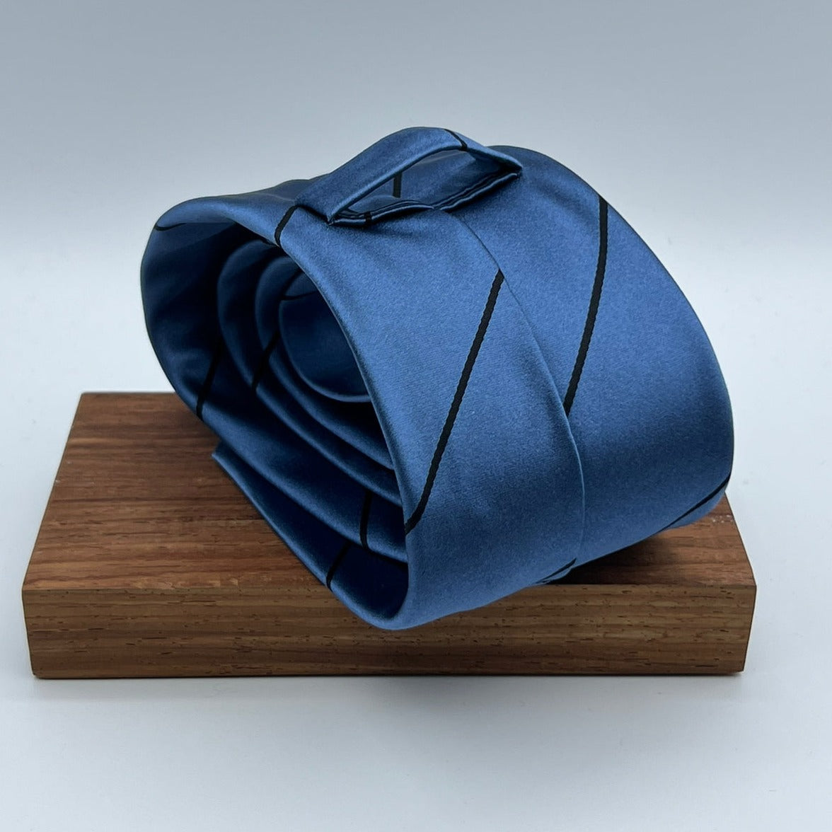 Drake's for Cruciani & Bella 100% Silk Satin Tipped  Light Blue and Blue Stripes Tie Handmade in England 9 cm x 146 cm #5408