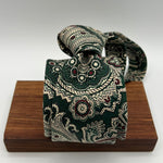 Drake's for Cruciani & Bella 100% Silk Self Tipped Green Tie Ecru and Wine Paisley Handmade in England 8,5 cm x 146 cm #6515