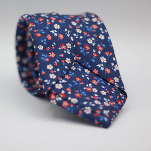 Holliday & Brown for Cruciani & Bella 100% printed Silk Self Tipped Blue, with White and Red Floral motif tie Handmade in Italy 8 cm x 150 cm #6311
