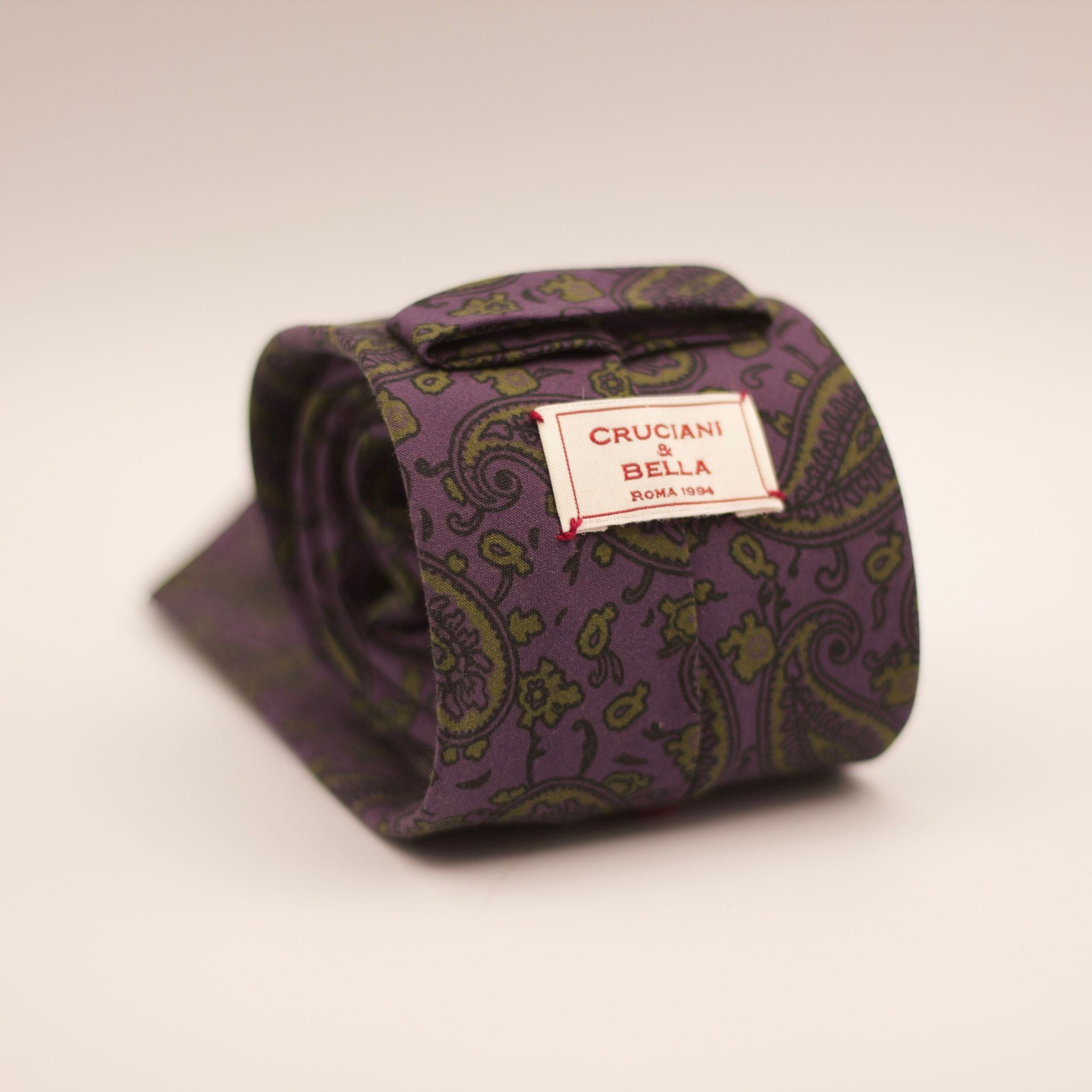 Cruciani & Bella  100% Printed Madder Silk  Italian fabric  Unlined tie Purple, Green Motifs Handmade in Italy 8 cm x 150 cm #7496