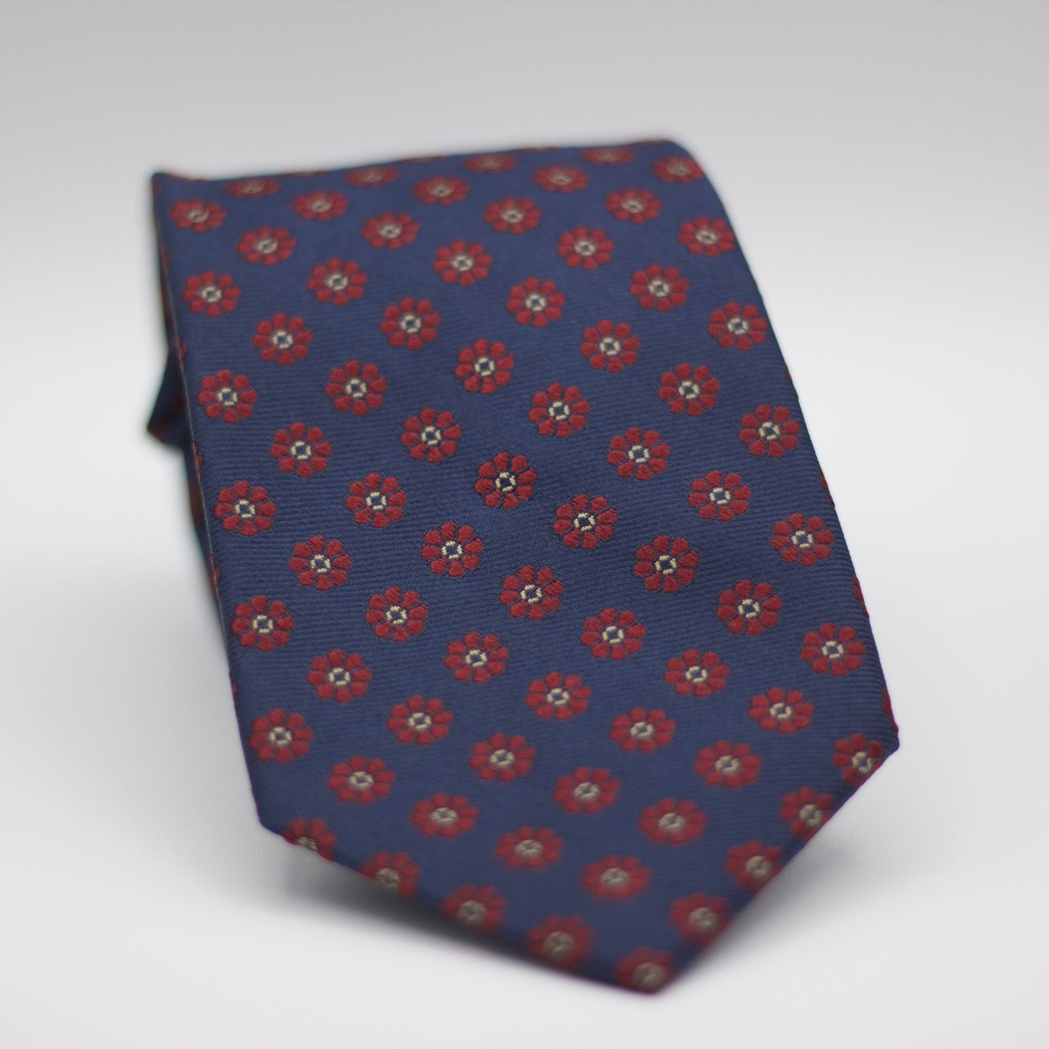 Holliday & Brown for Cruciani & Bella 100% Woven Jacquard Silk Tipped Blue with Red Floral motif tie Handmade in Italy 8 cm x 150 cm #5817