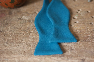 Noodles - Bow Ties - Wool  -  Turquoise